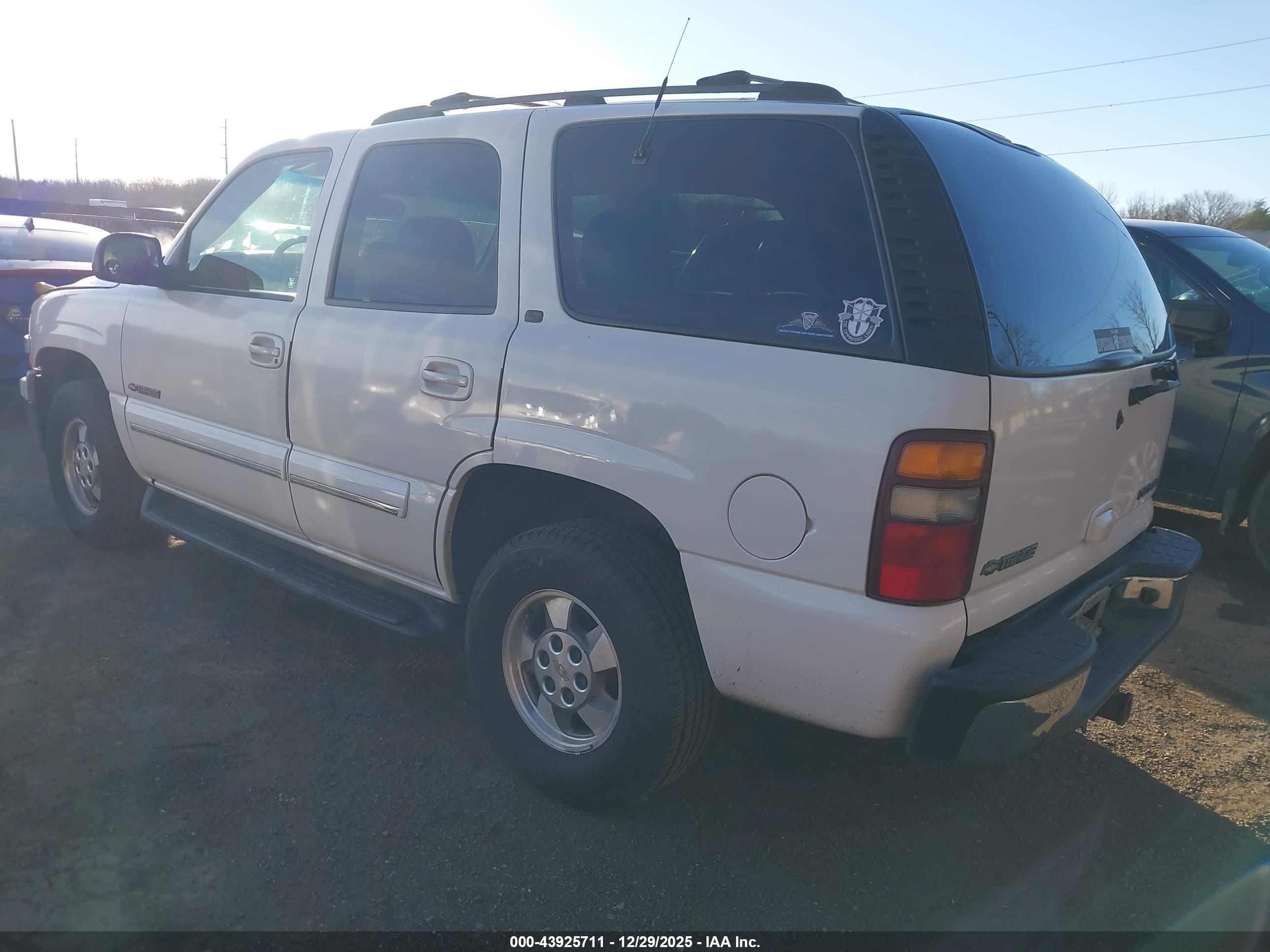 CHEVROLET TAHOE image 3
