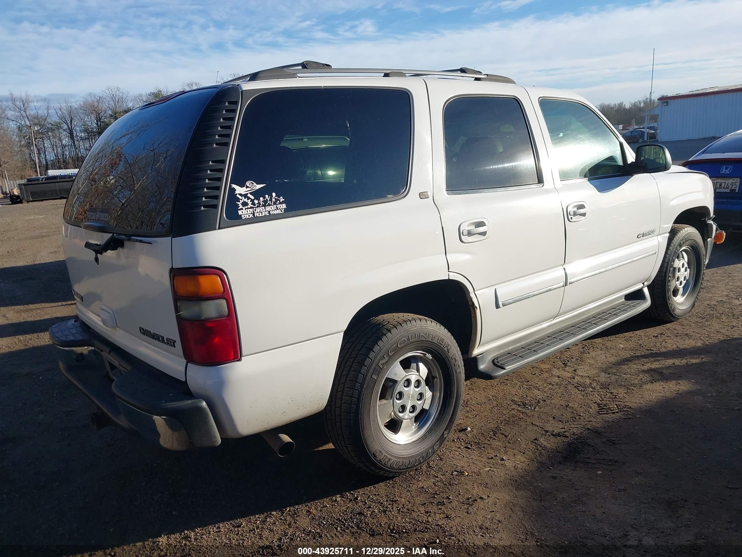 CHEVROLET TAHOE image 4