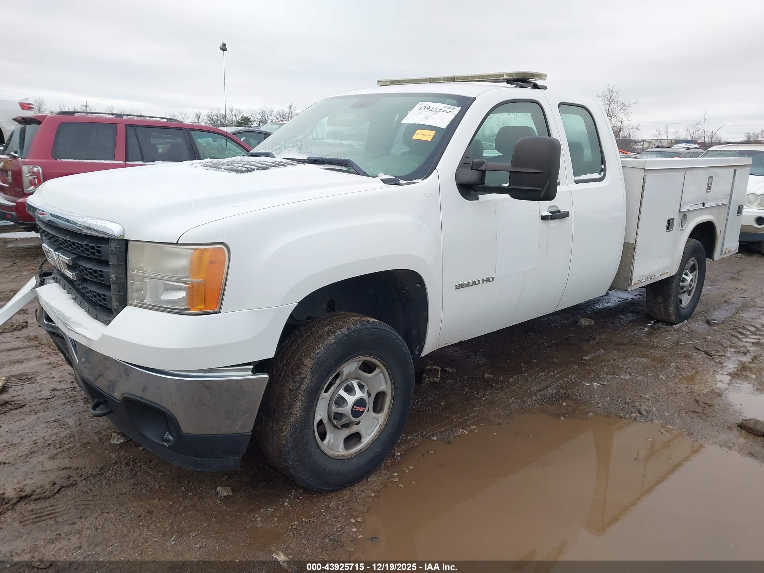 GMC SIERRA image 2