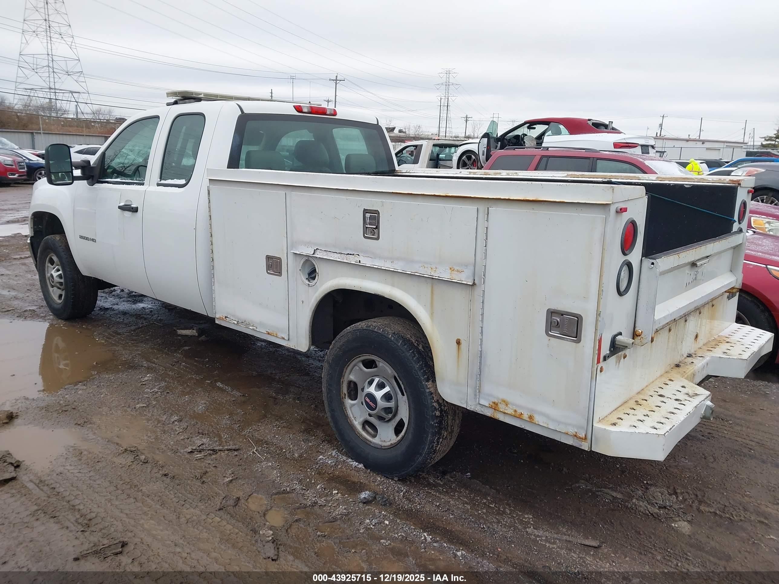 GMC SIERRA image 3