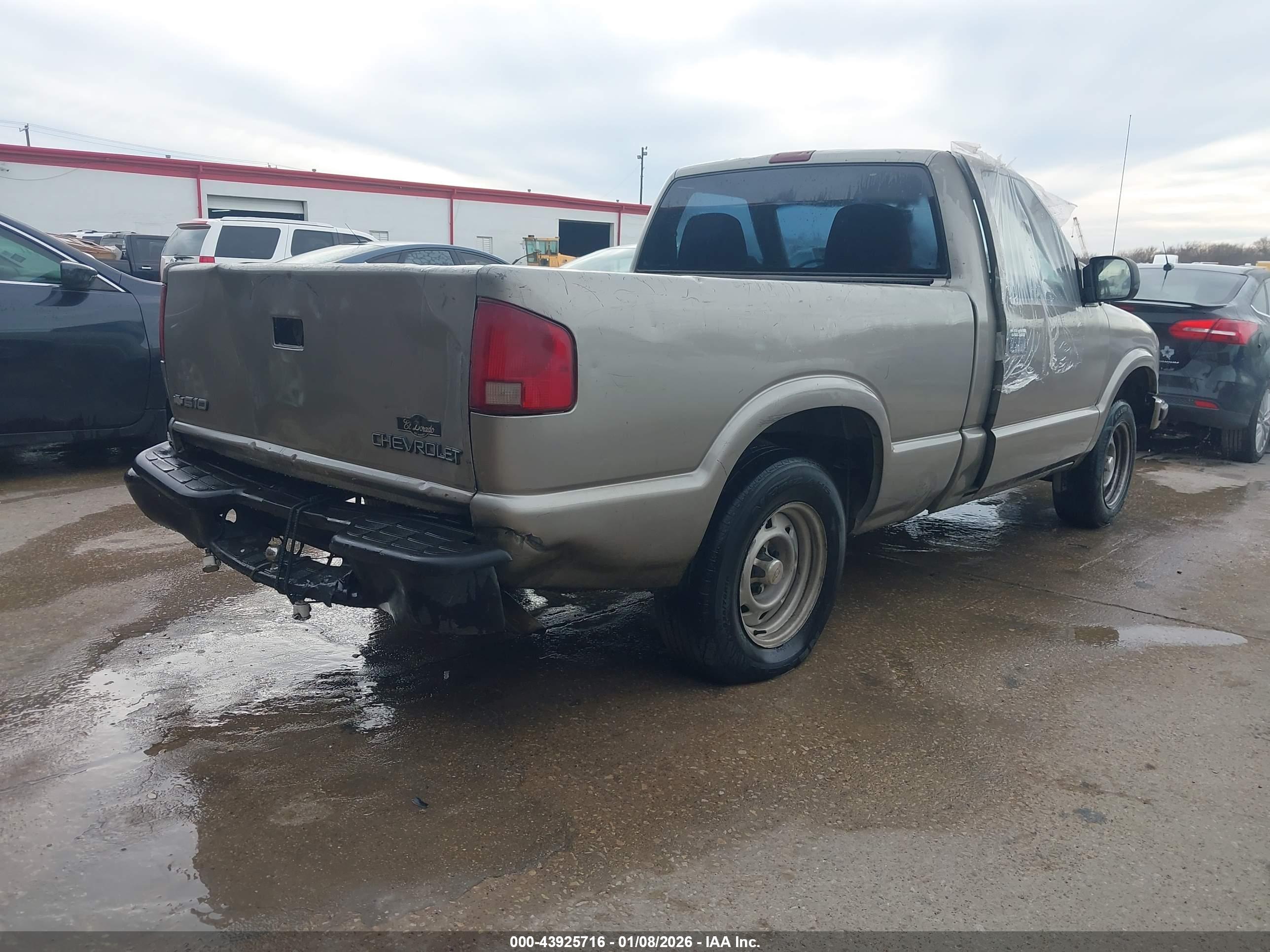 CHEVROLET S-10 image 4