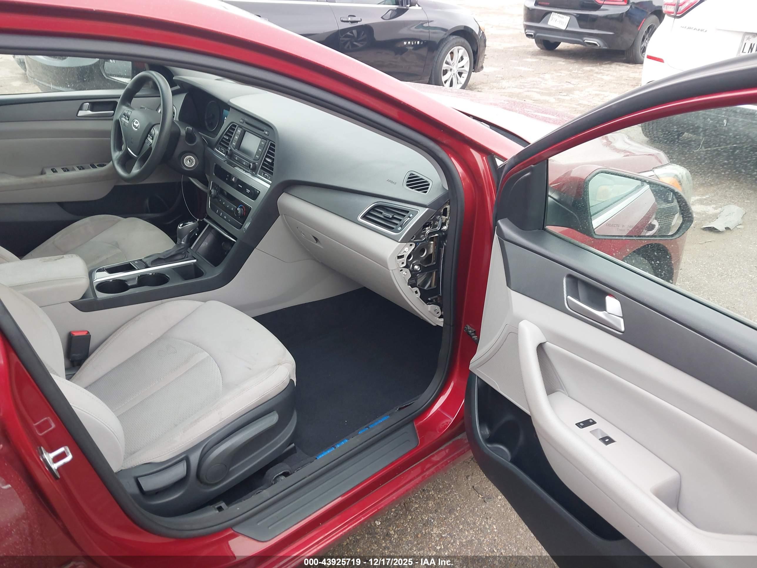 HYUNDAI SONATA image 5