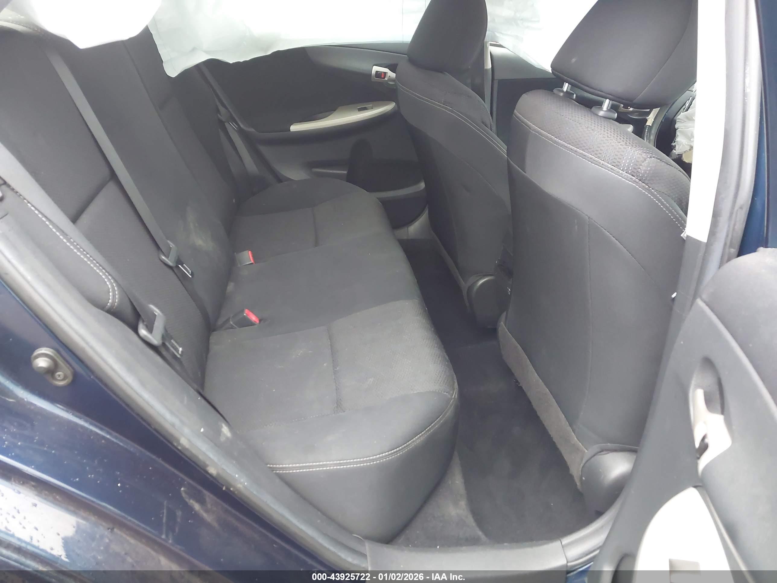 TOYOTA COROLLA image 8