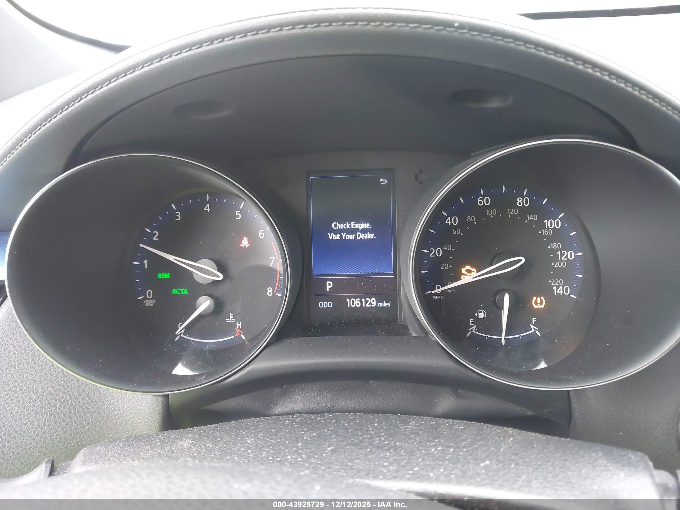 TOYOTA C-HR image 7