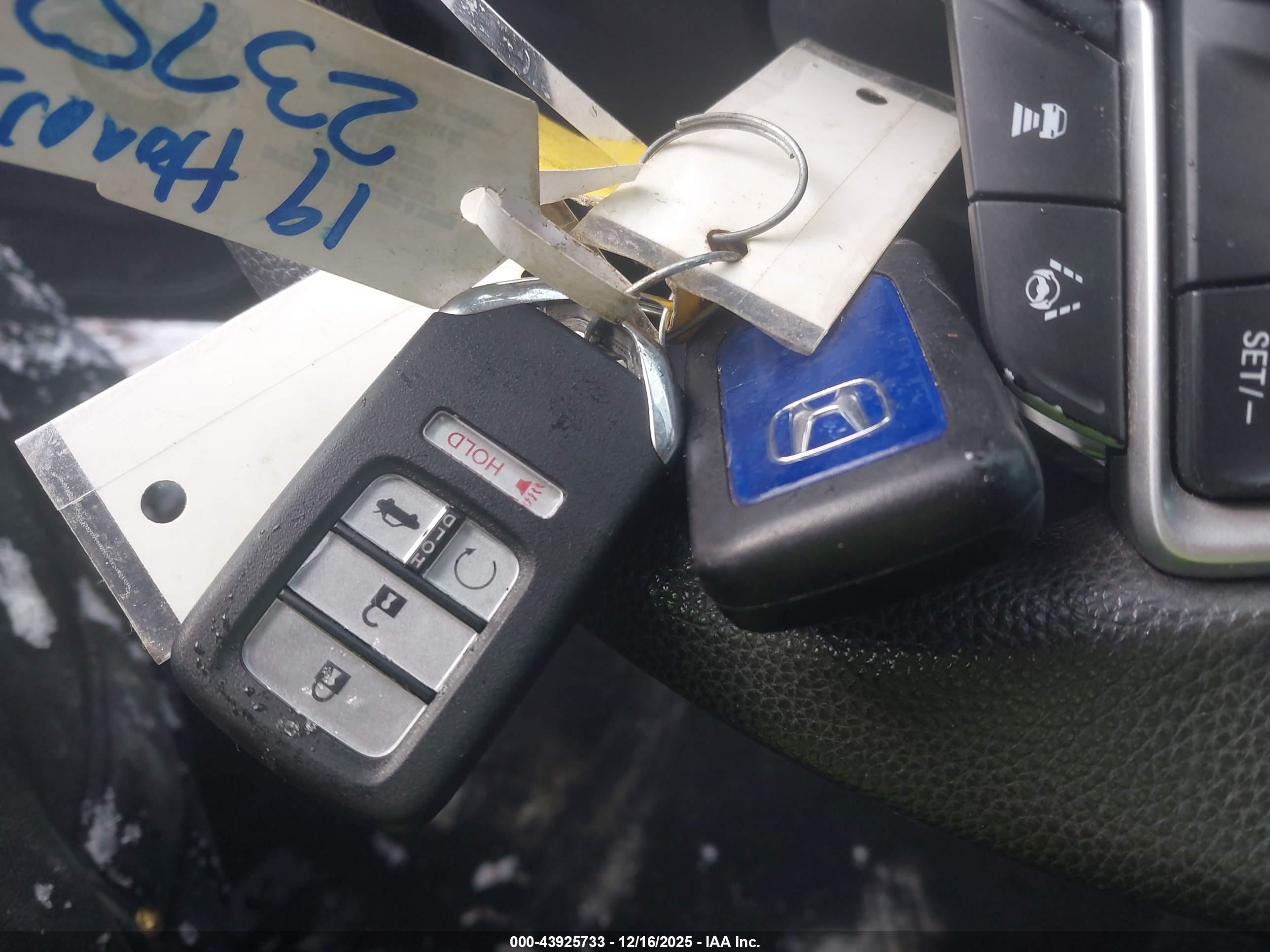 HONDA INSIGHT image 11