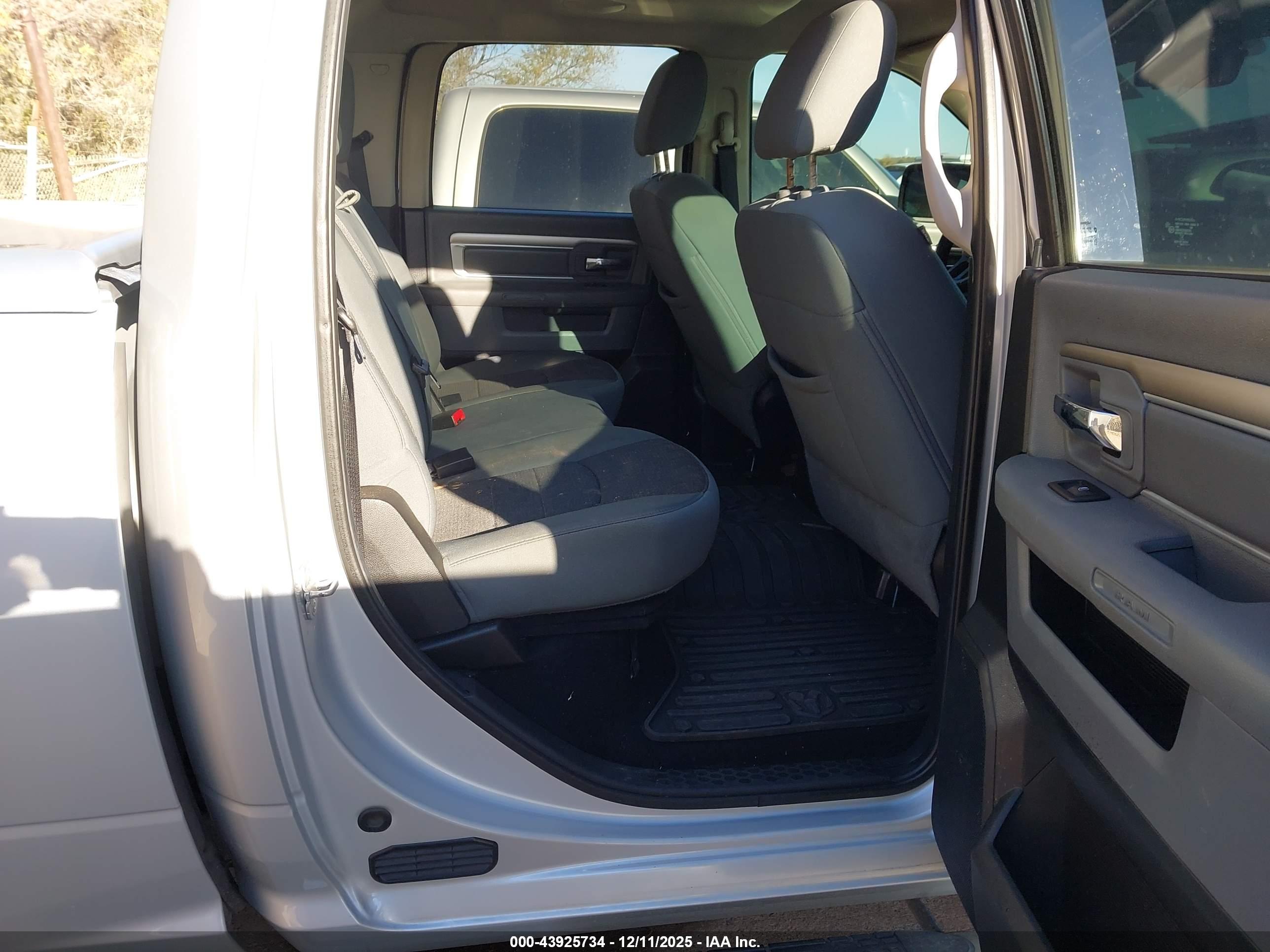 RAM 1500 image 8