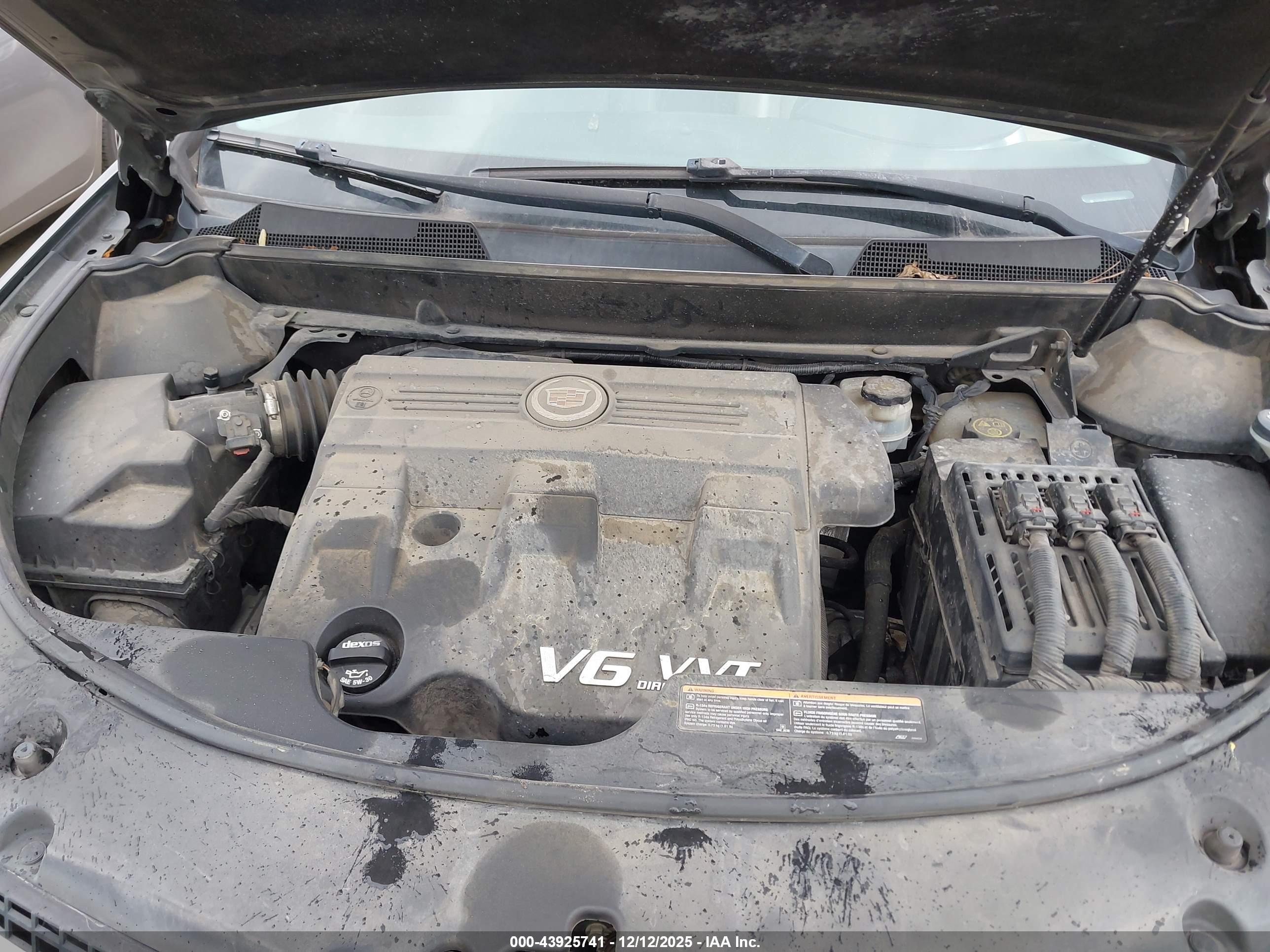 CADILLAC SRX image 10