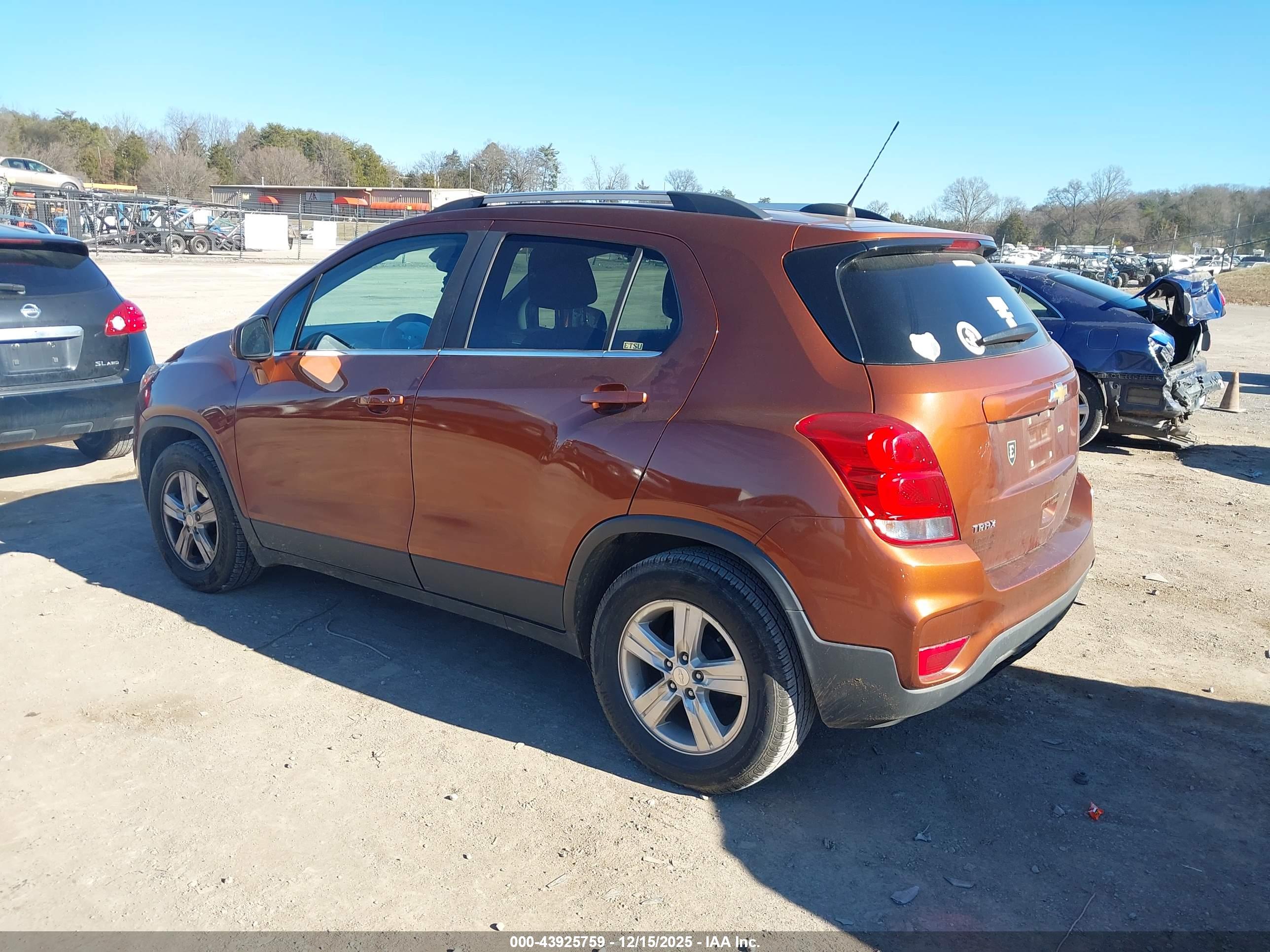 CHEVROLET TRAX image 3