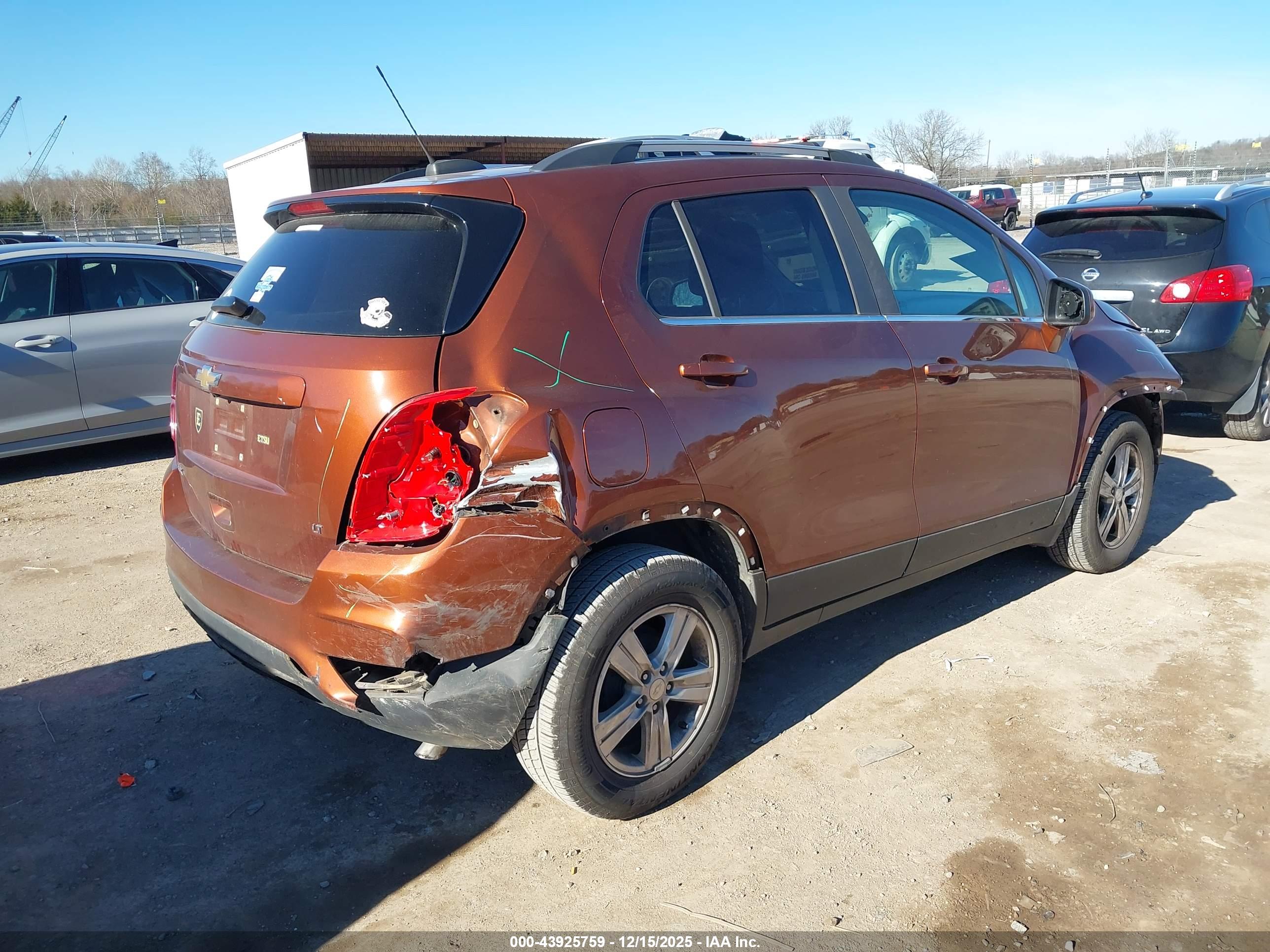 CHEVROLET TRAX image 4