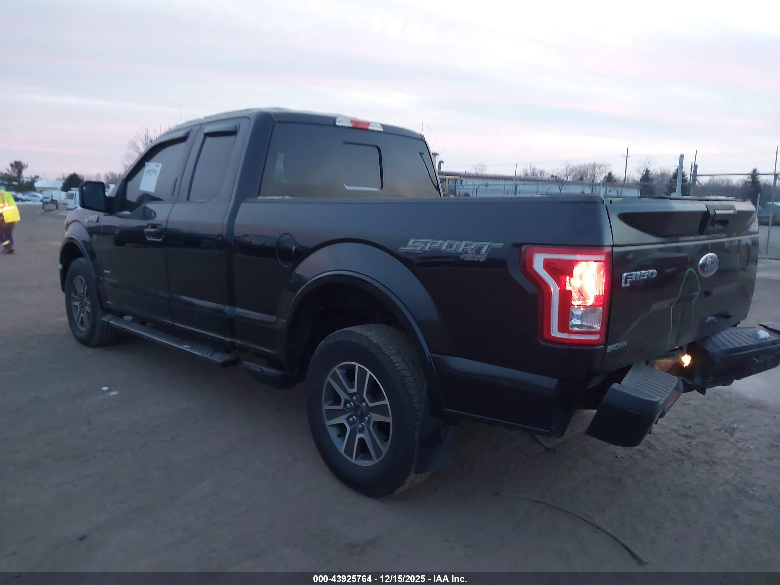 FORD F-150 image 3