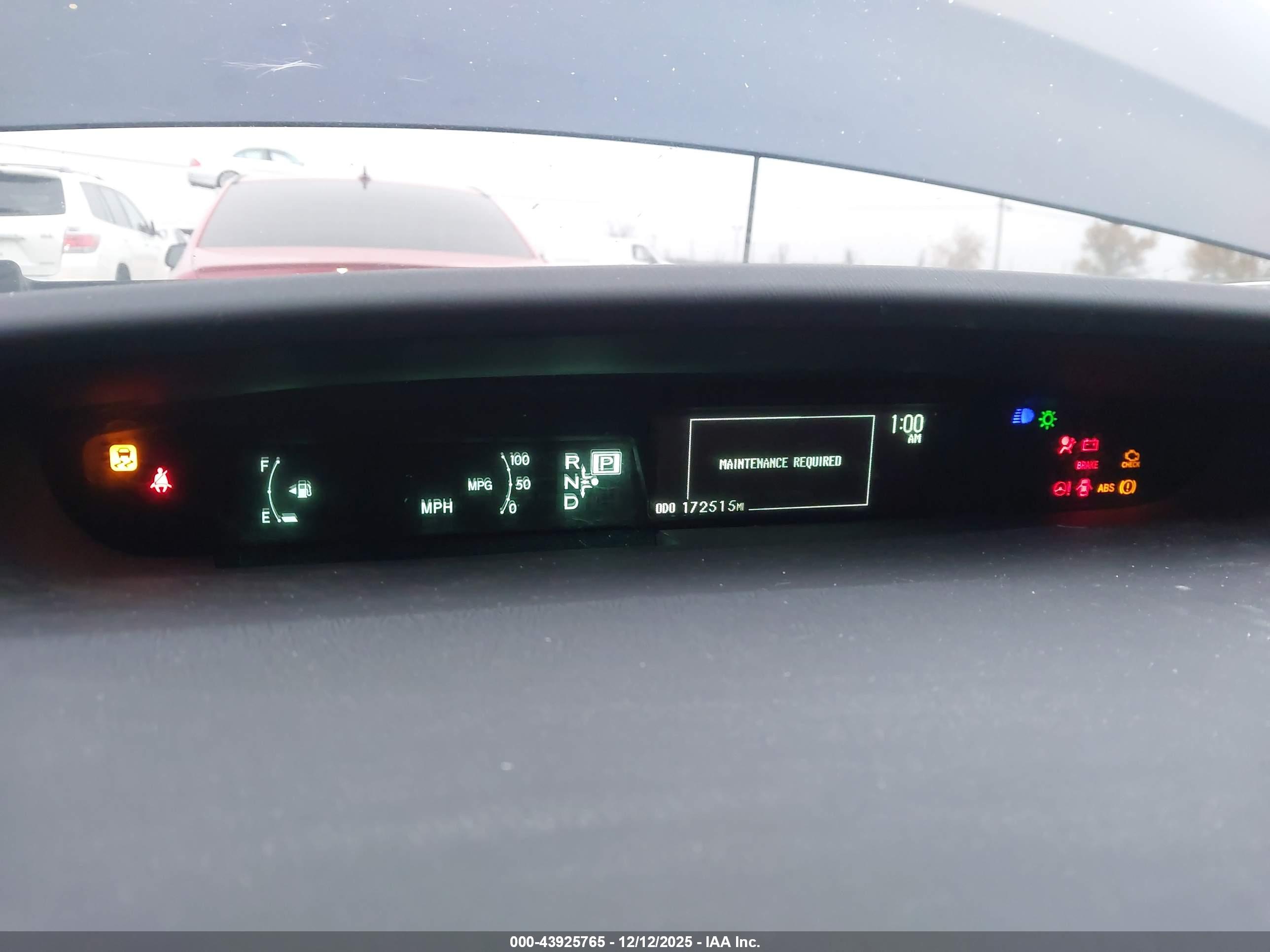 TOYOTA PRIUS image 7