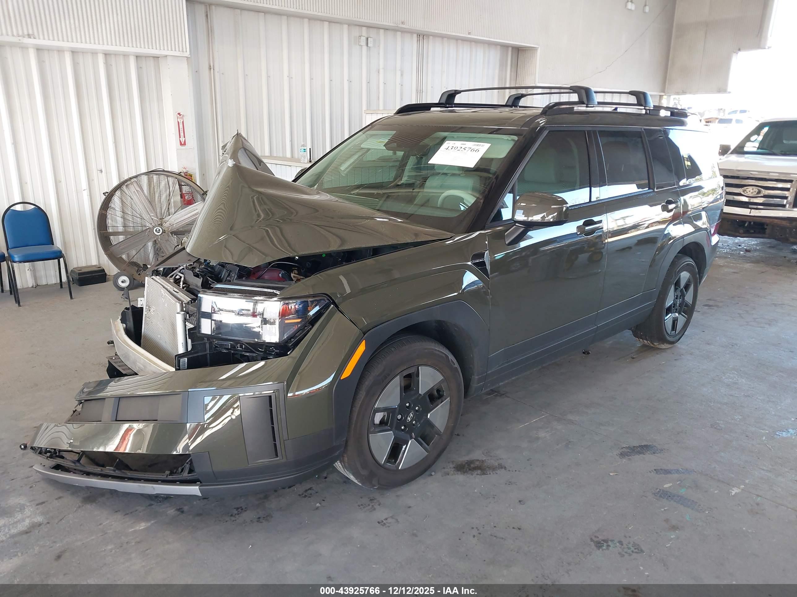 HYUNDAI SANTA image 2