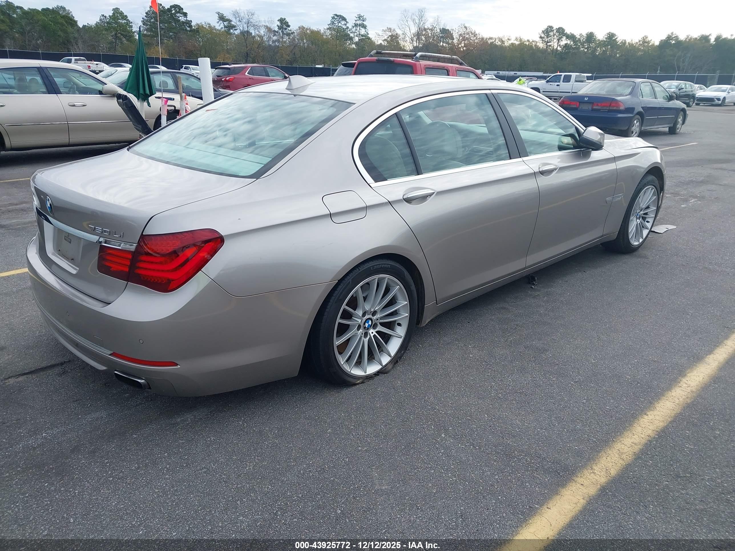 BMW 750LI image 4