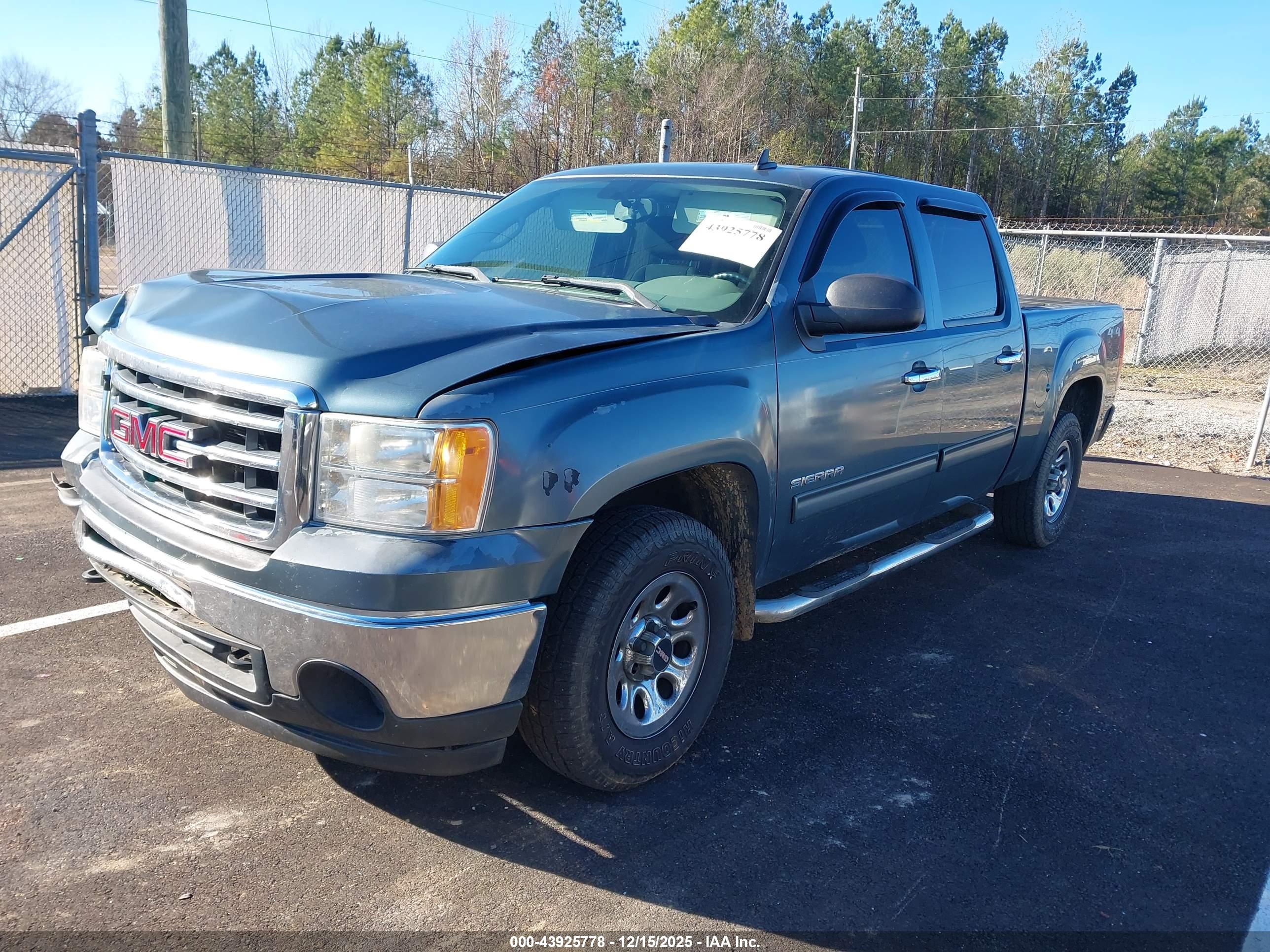 GMC SIERRA image 2