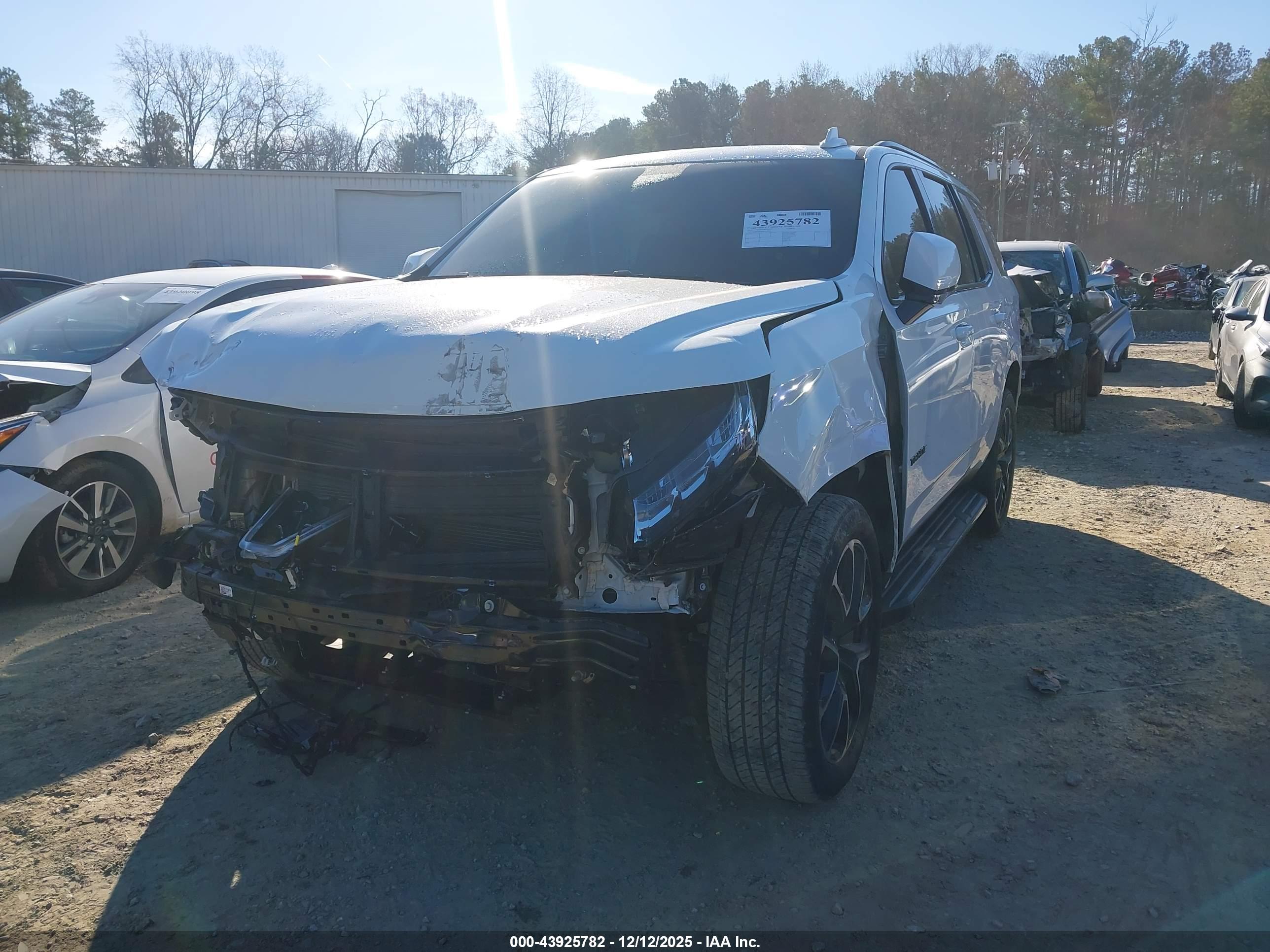 CHEVROLET TAHOE image 2