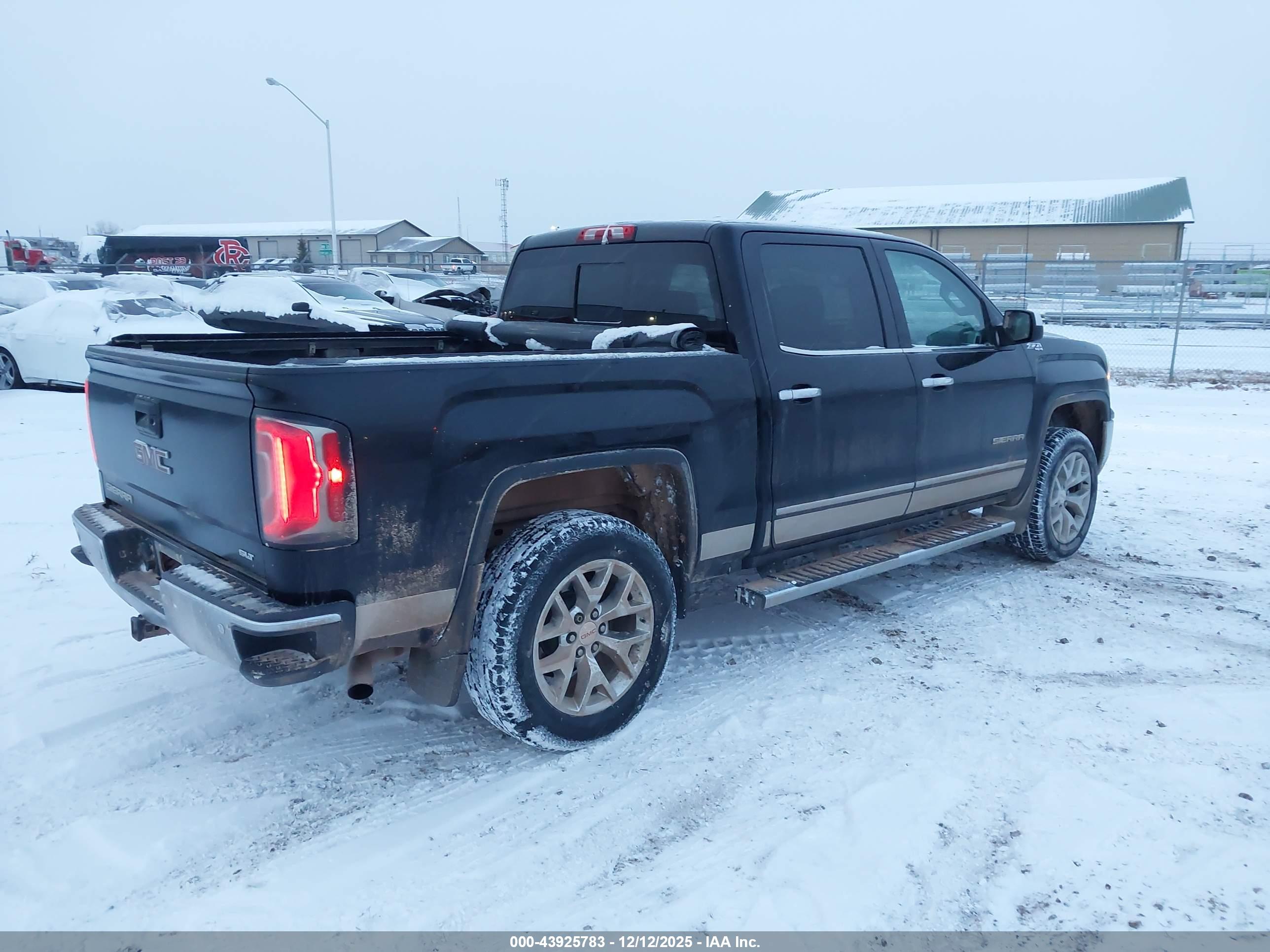 GMC SIERRA image 4