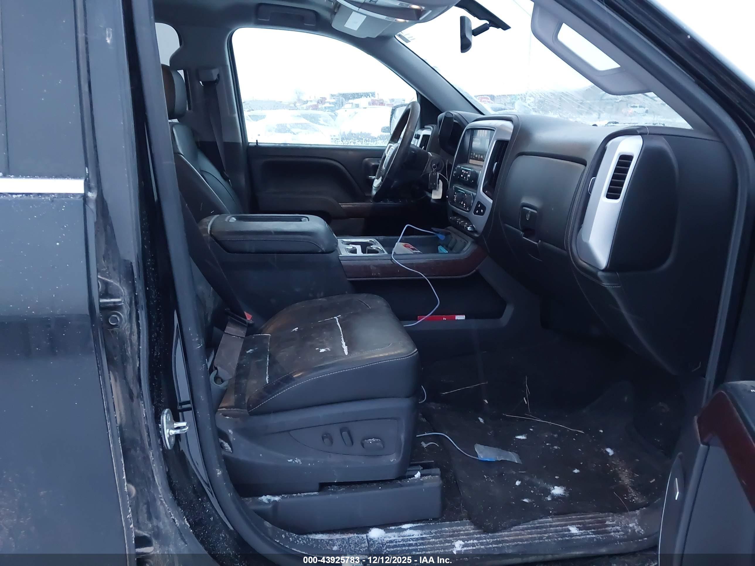 GMC SIERRA image 5