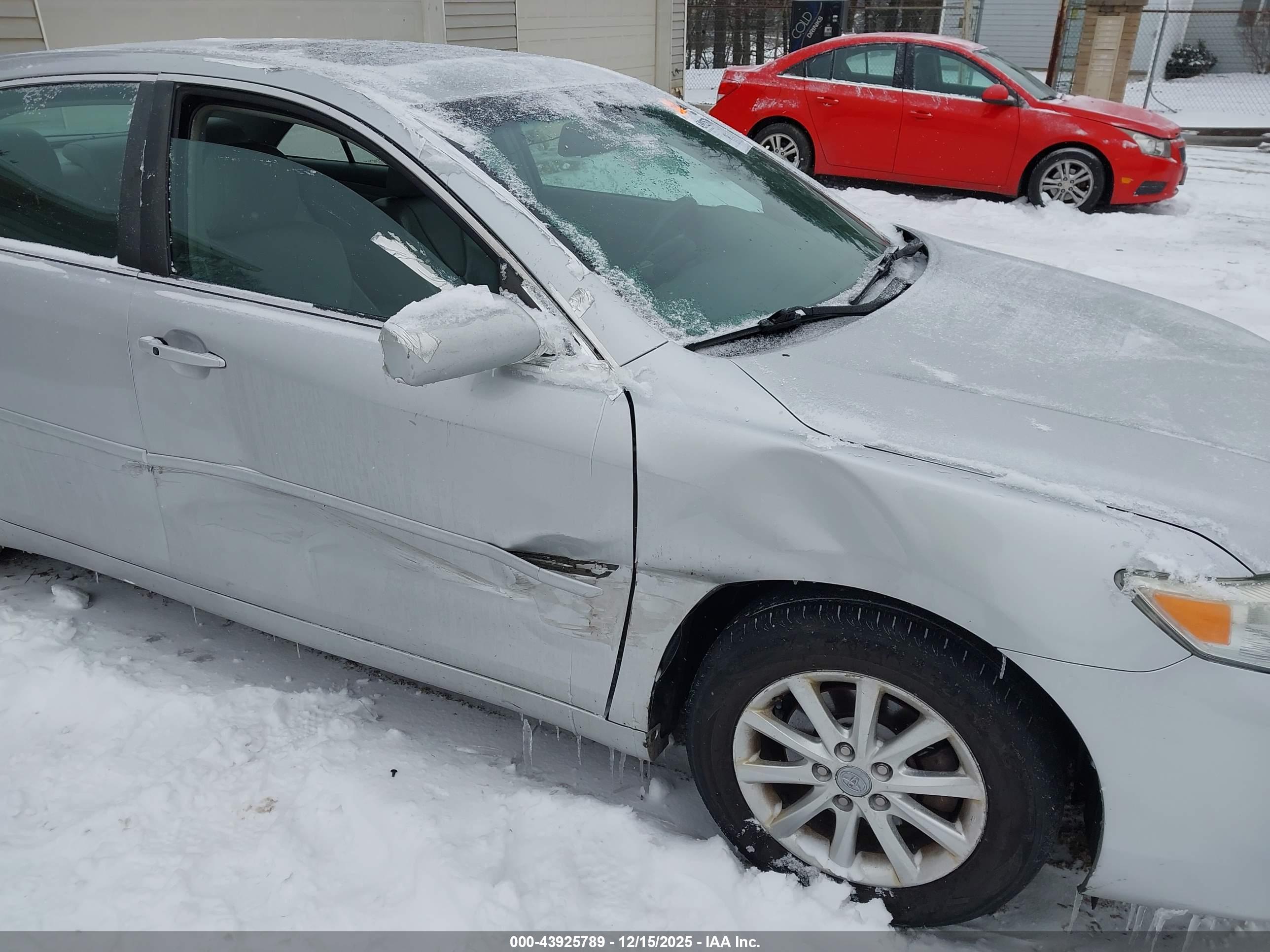 TOYOTA CAMRY image 6