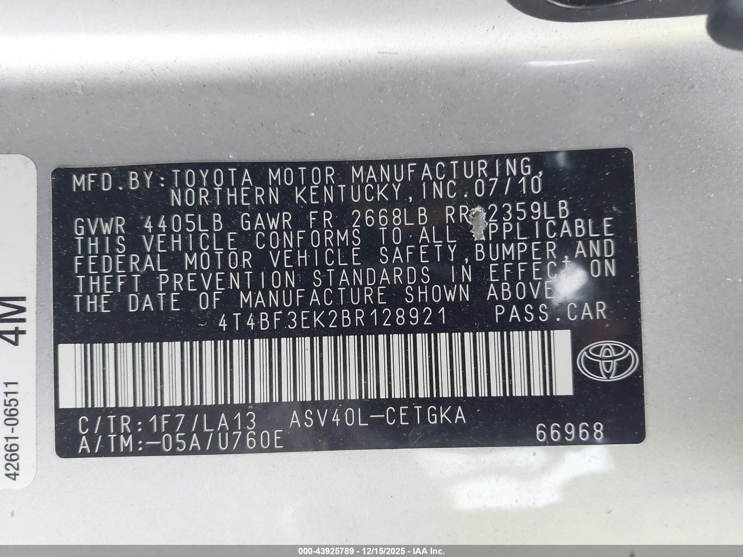 TOYOTA CAMRY image 9