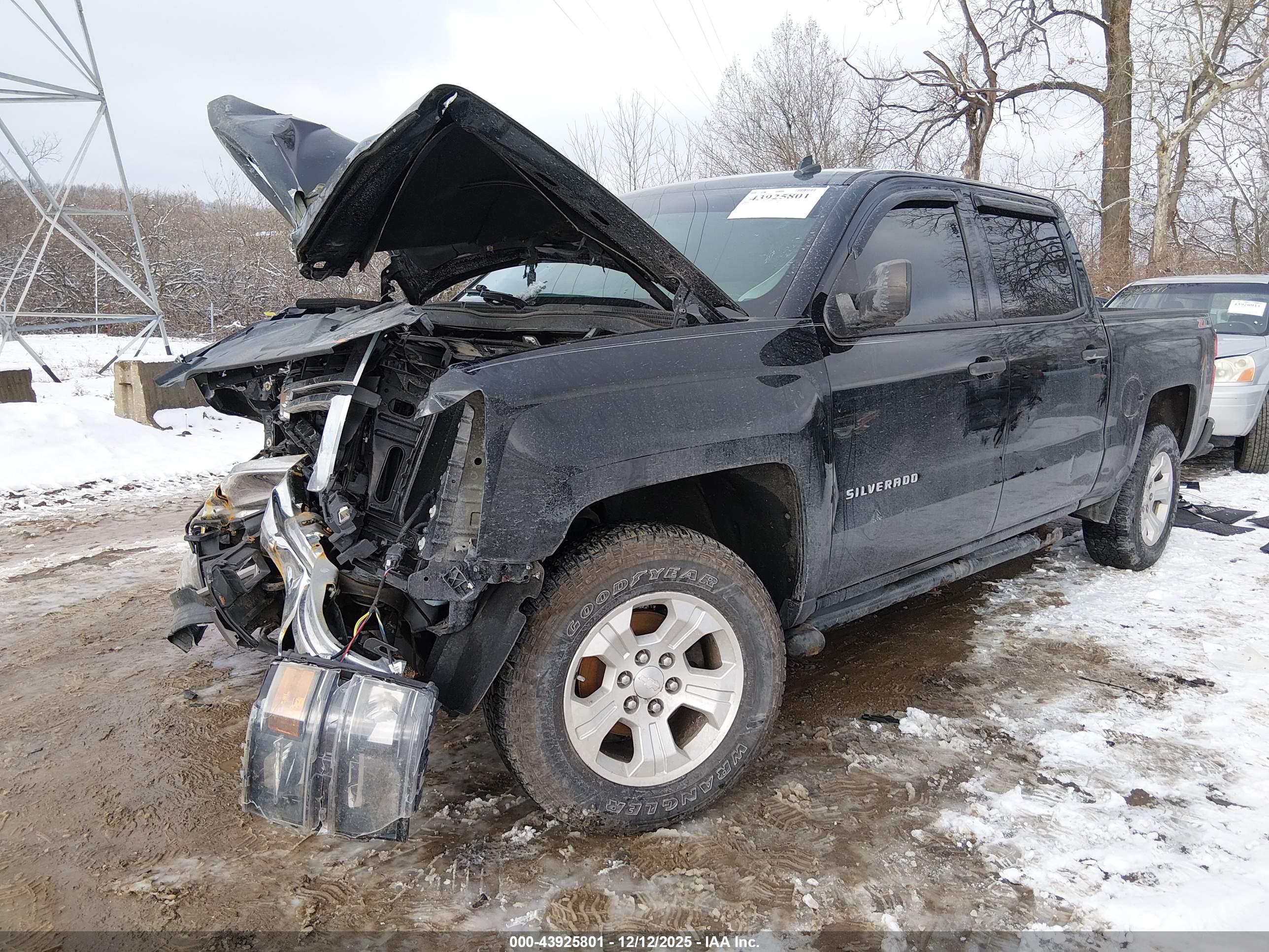 CHEVROLET SILVERADO image 2