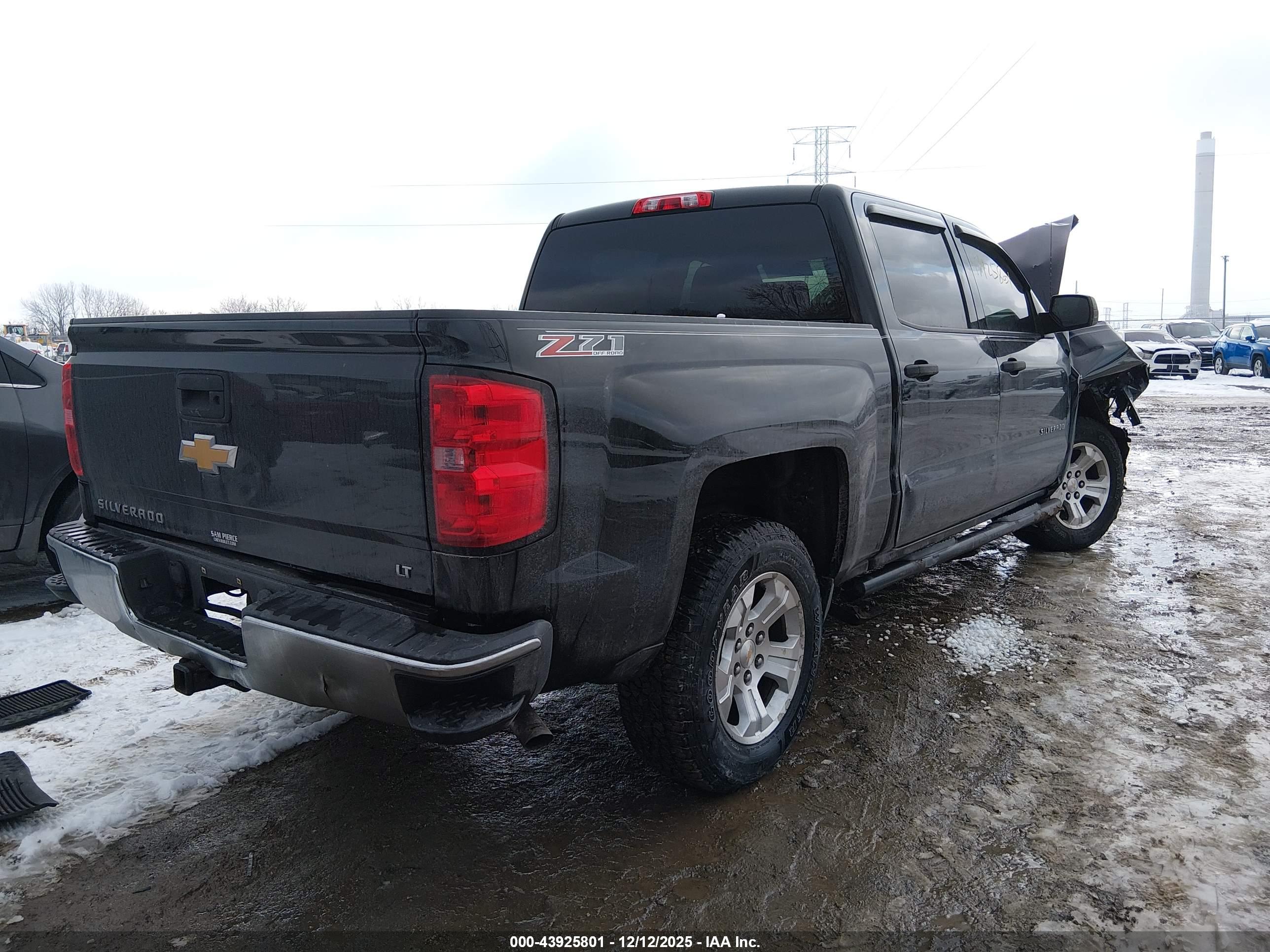 CHEVROLET SILVERADO image 4