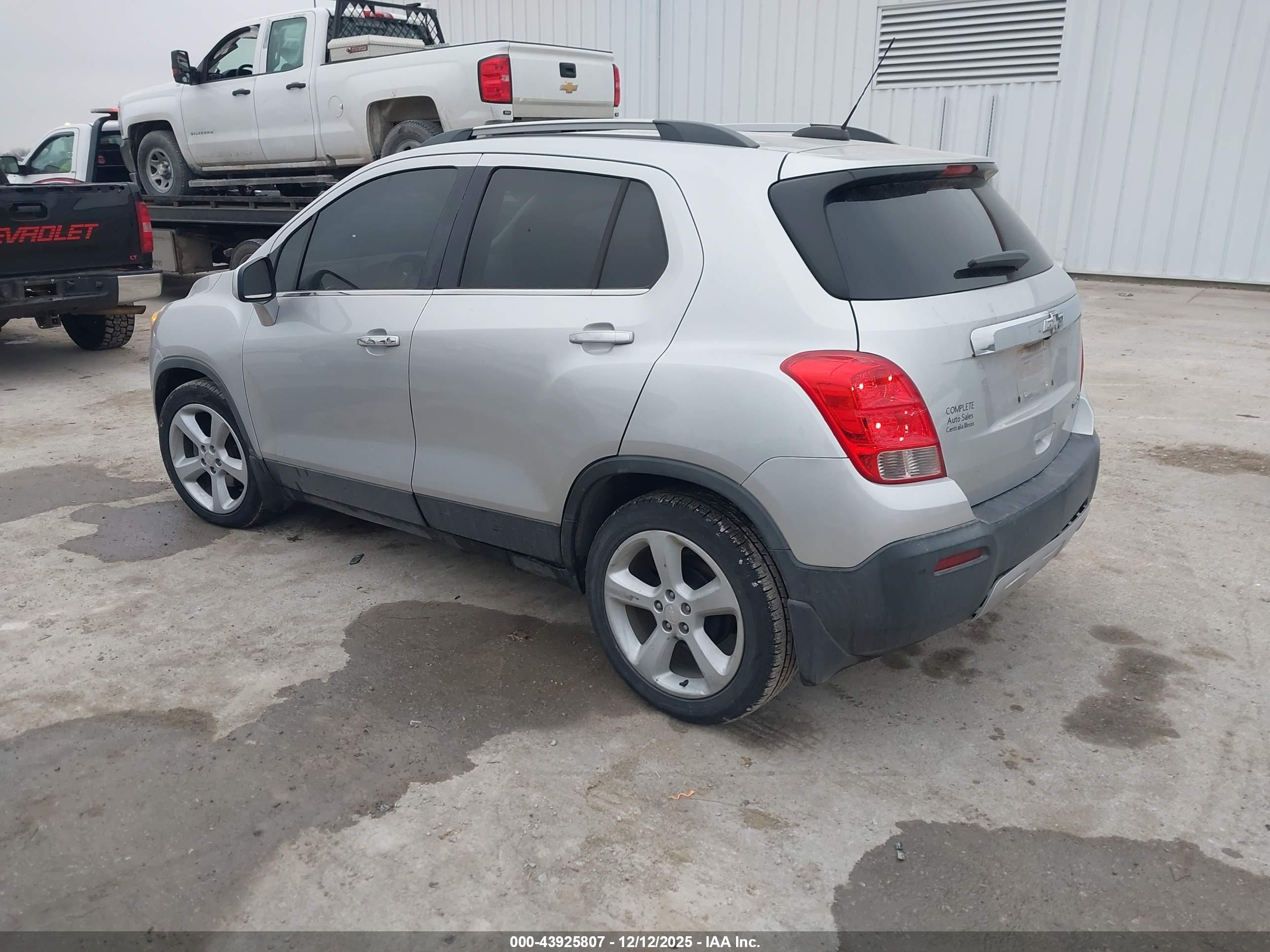 CHEVROLET TRAX image 3