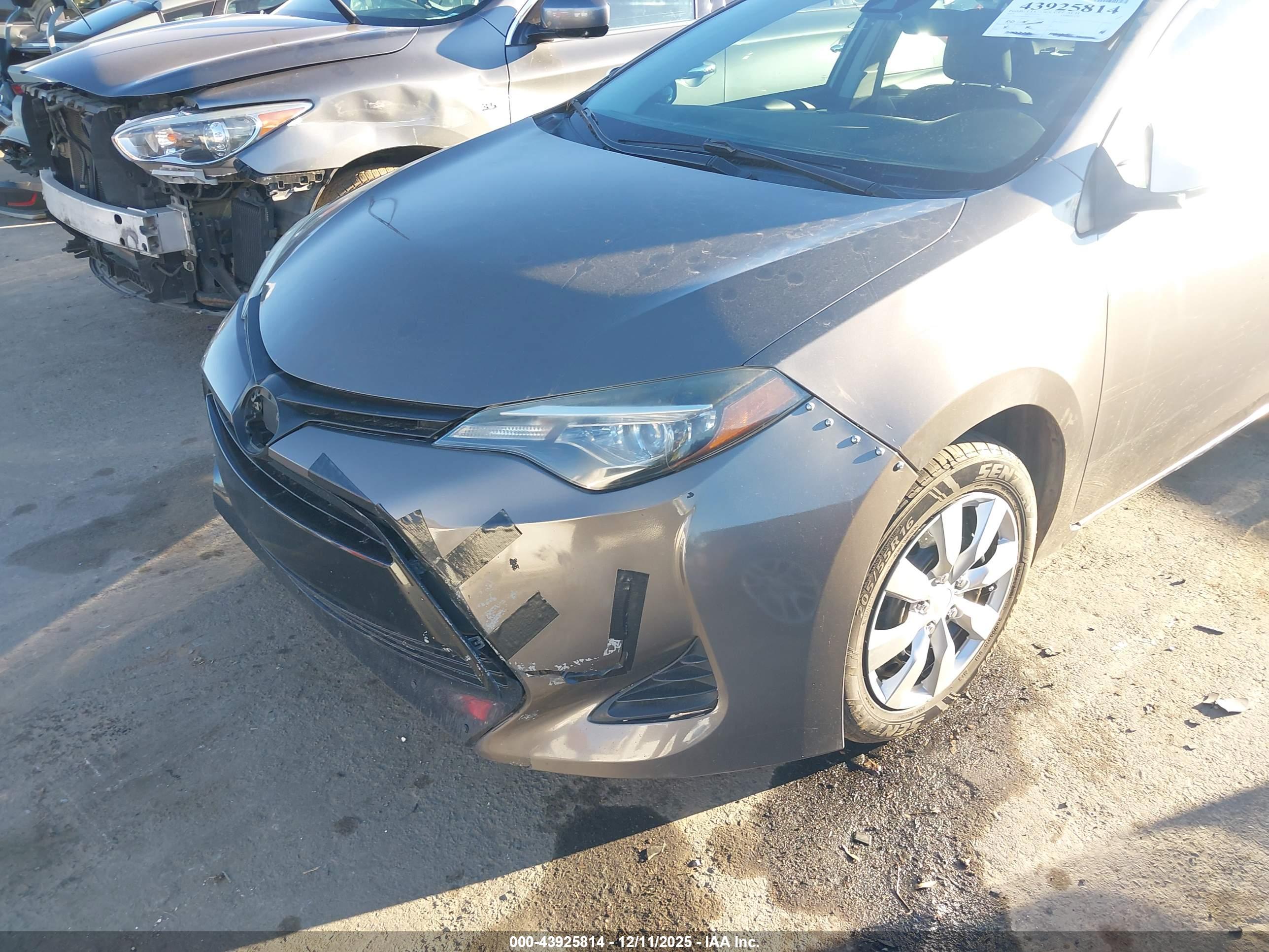 TOYOTA COROLLA image 6