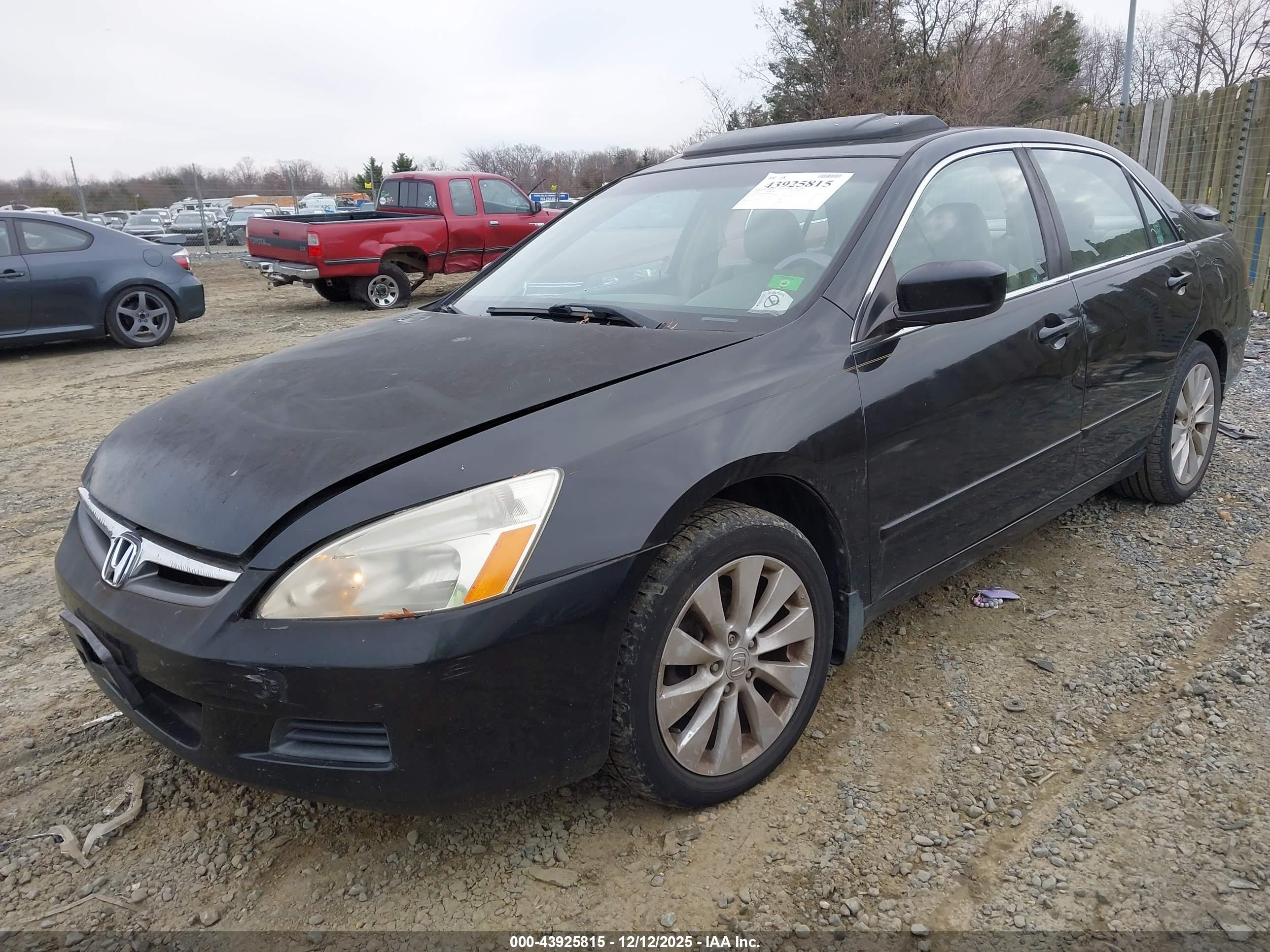 HONDA ACCORD image 2