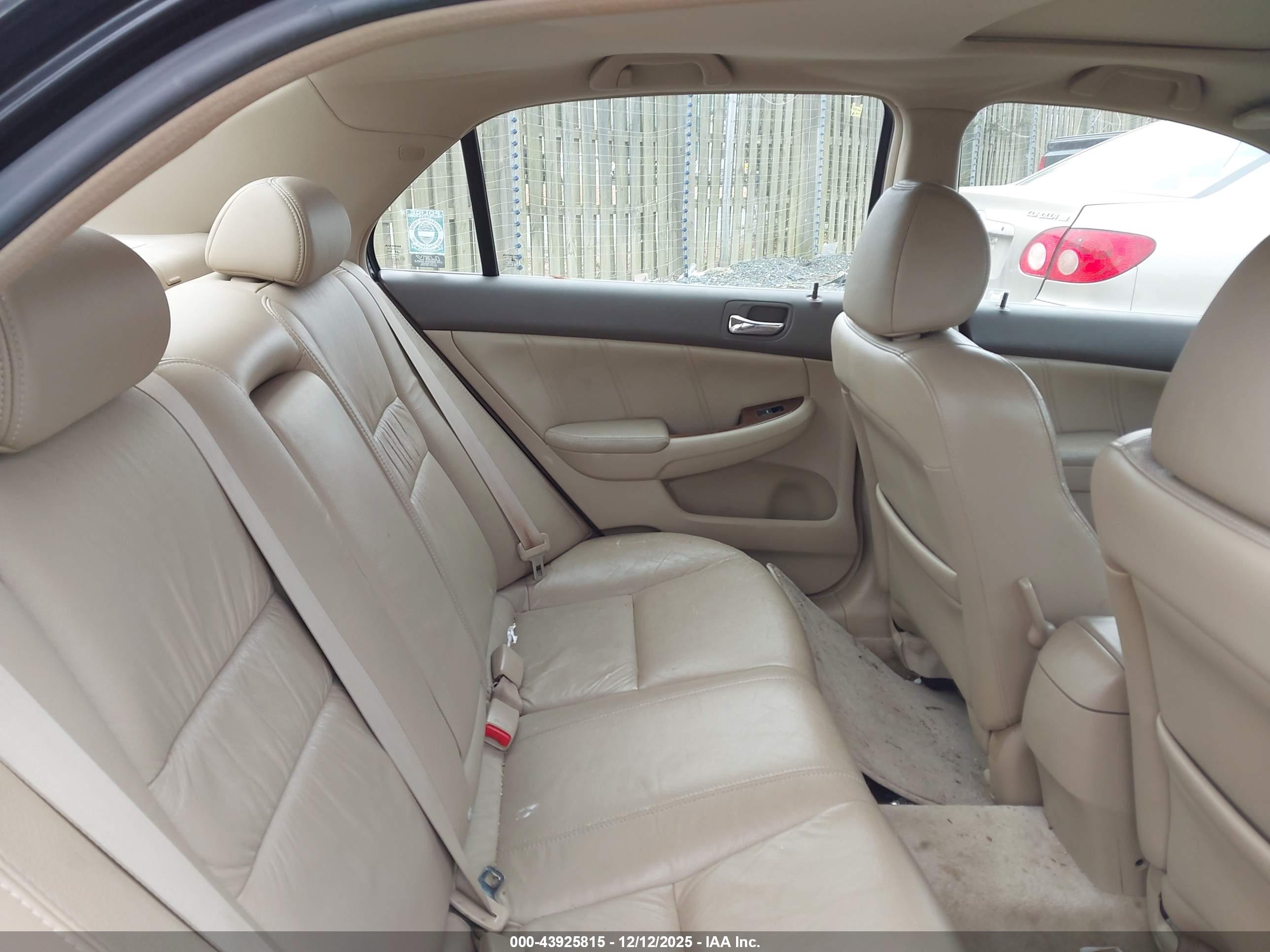 HONDA ACCORD image 8