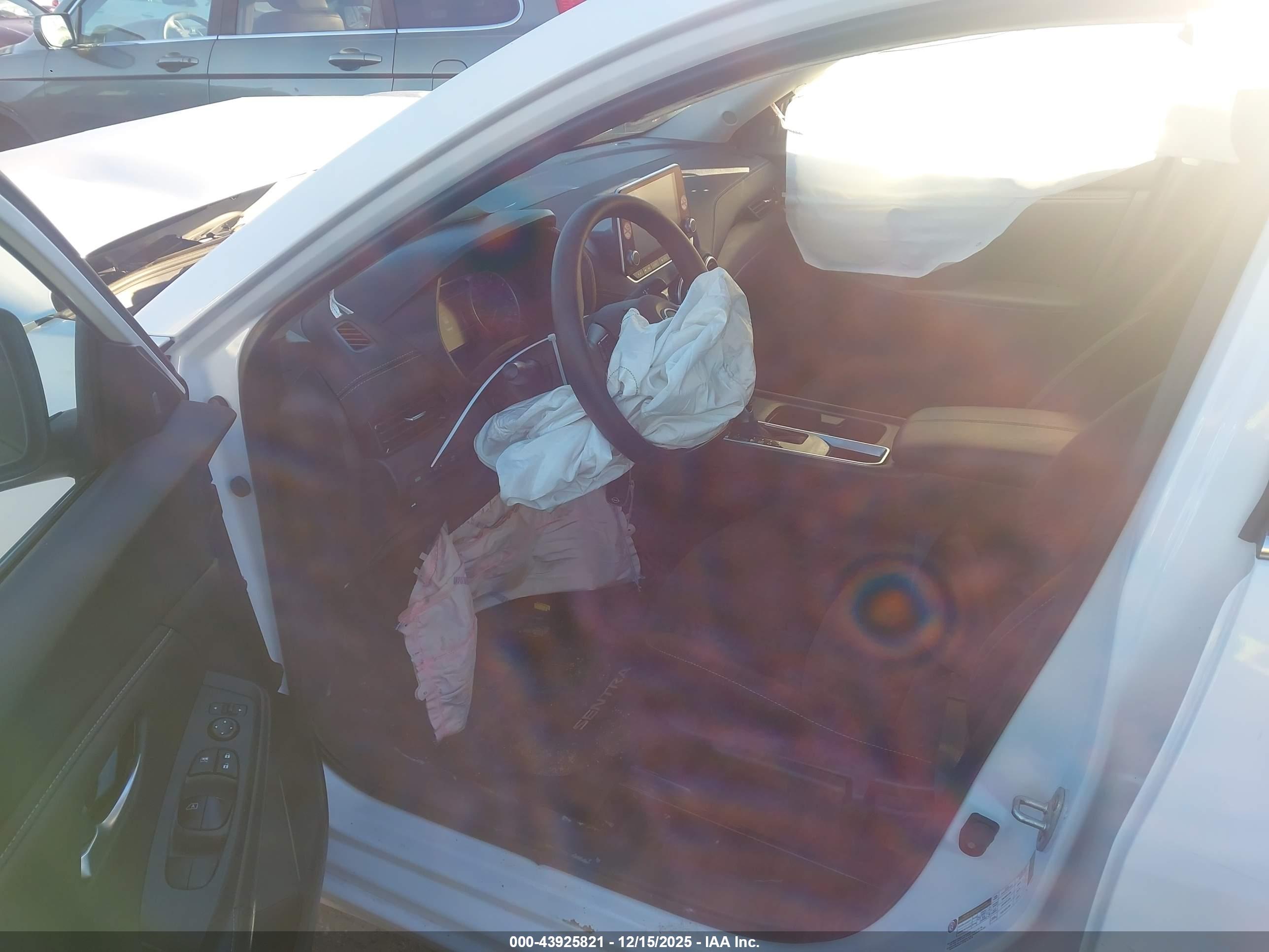 NISSAN SENTRA image 5