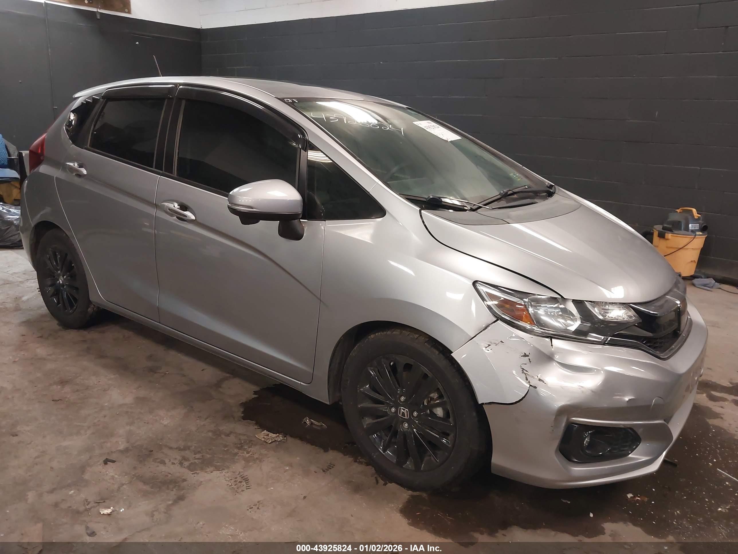 HONDA FIT image 6