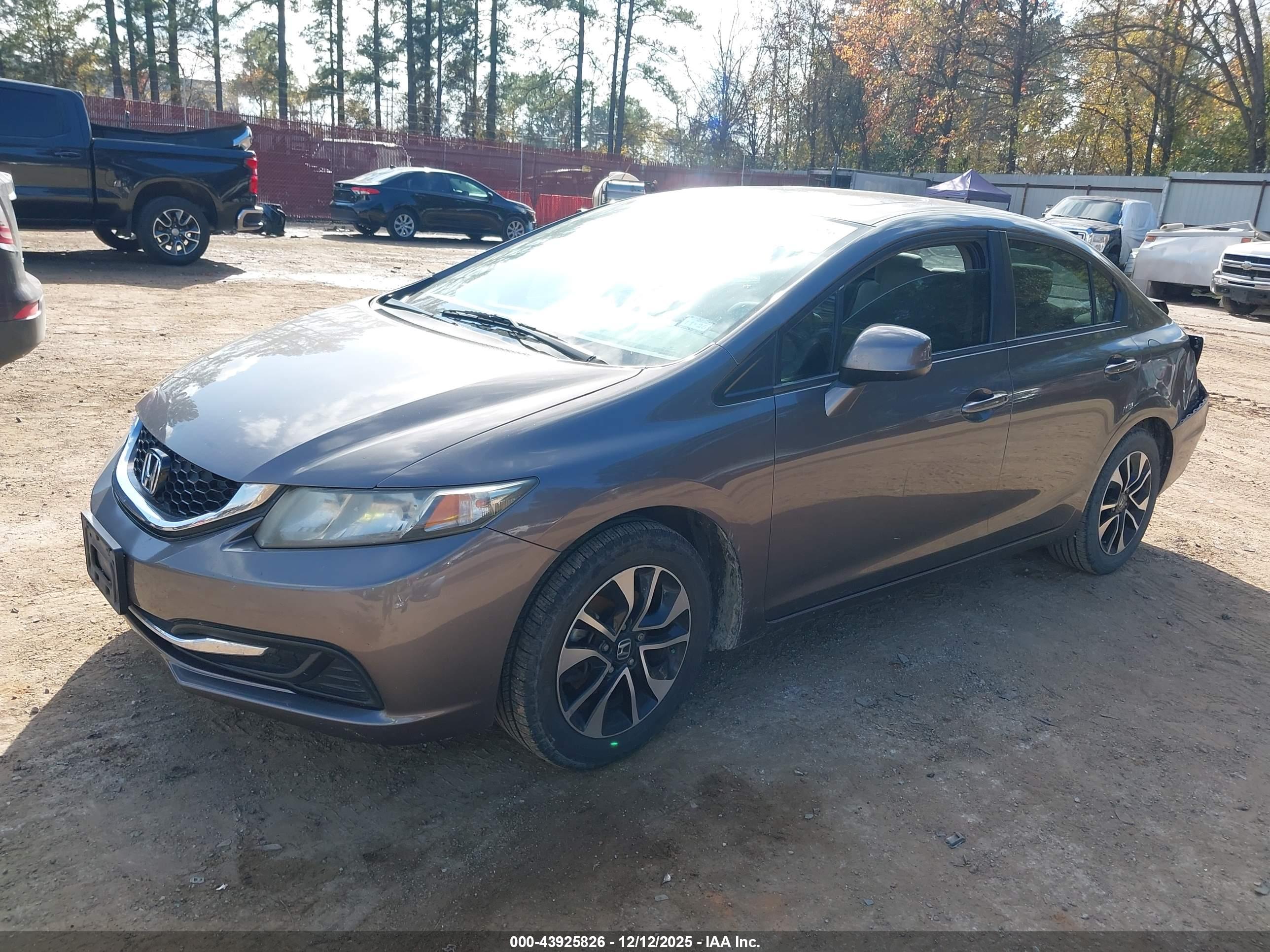 HONDA CIVIC image 2