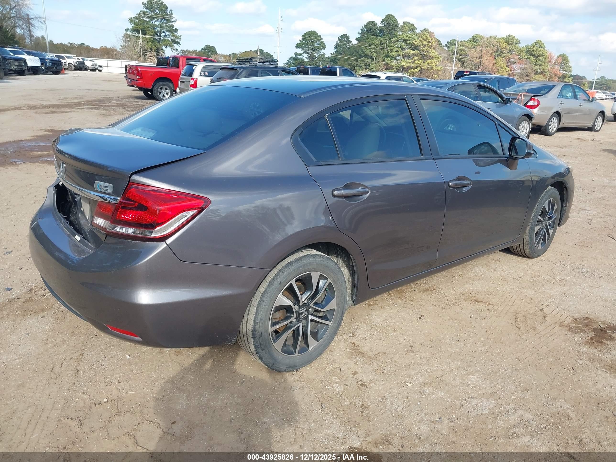 HONDA CIVIC image 4