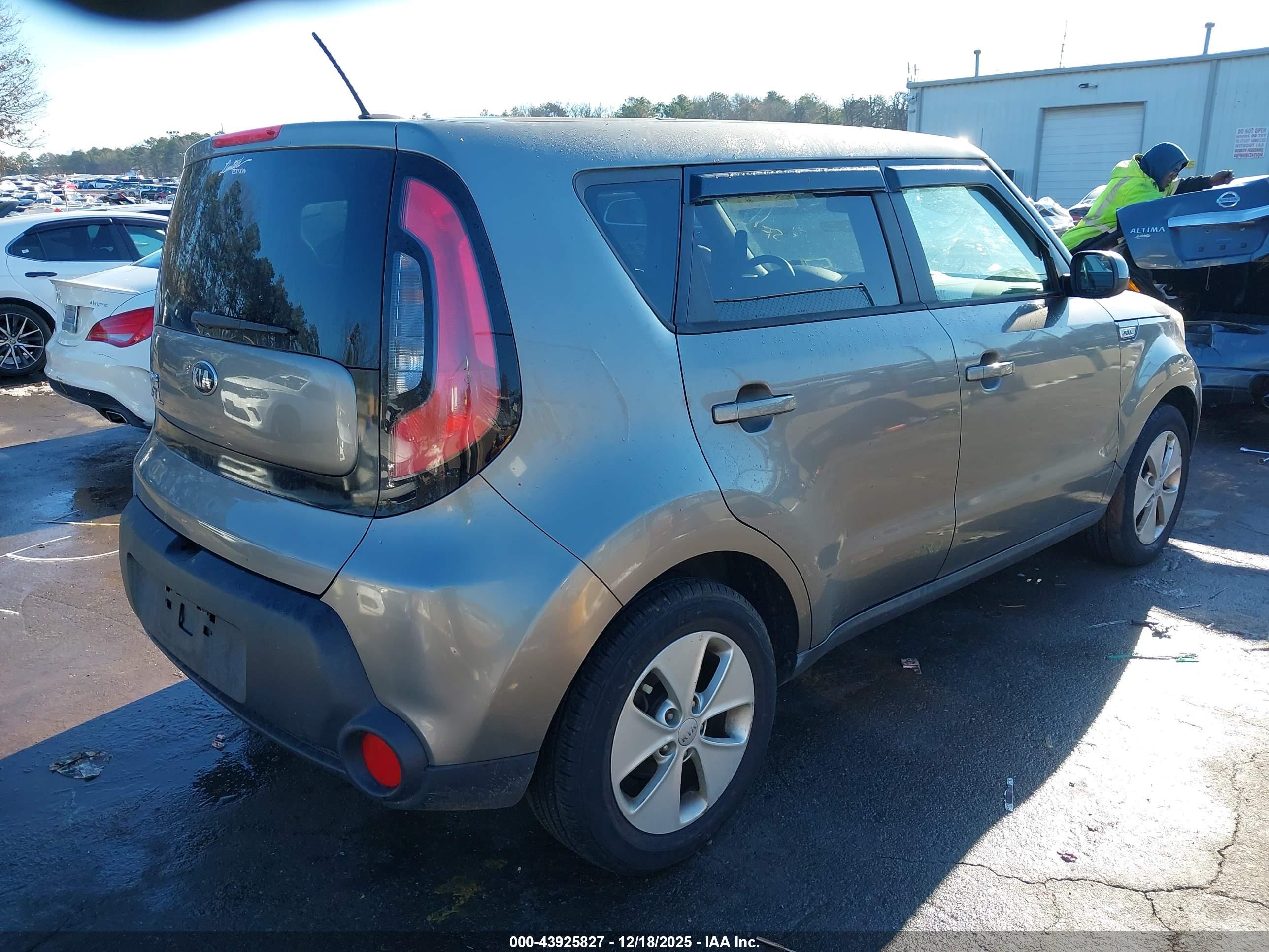 KIA SOUL image 4