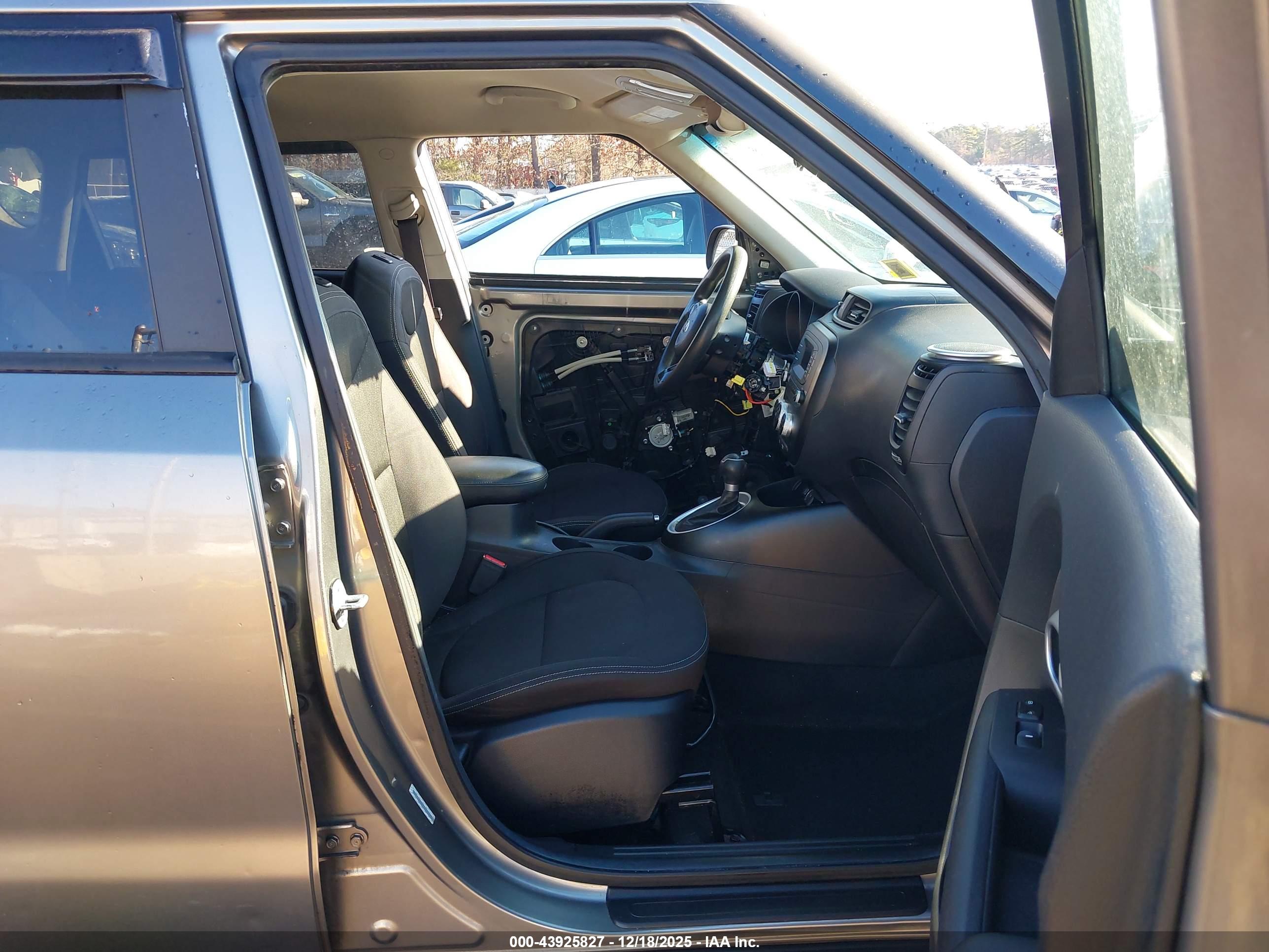 KIA SOUL image 5