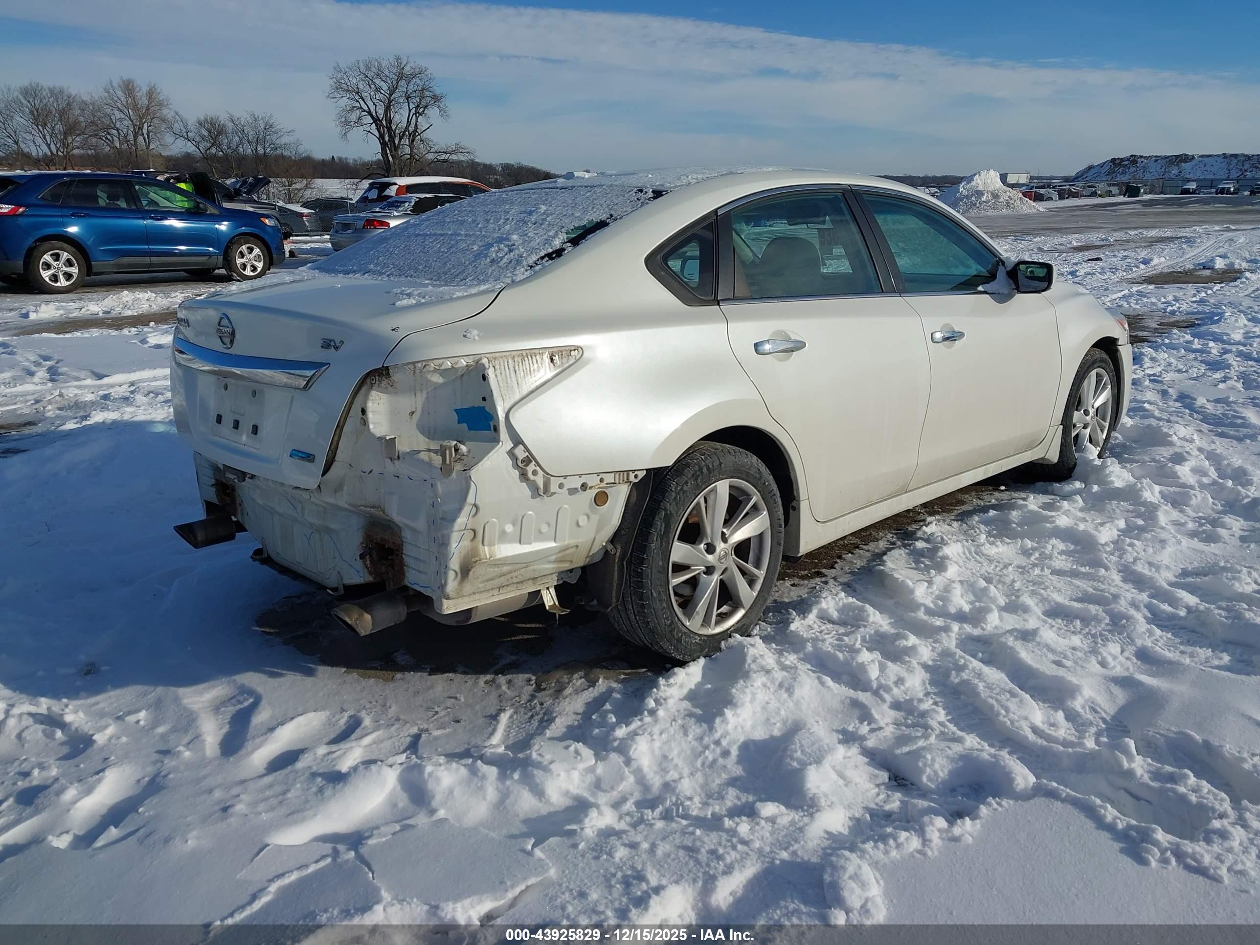 NISSAN ALTIMA image 4