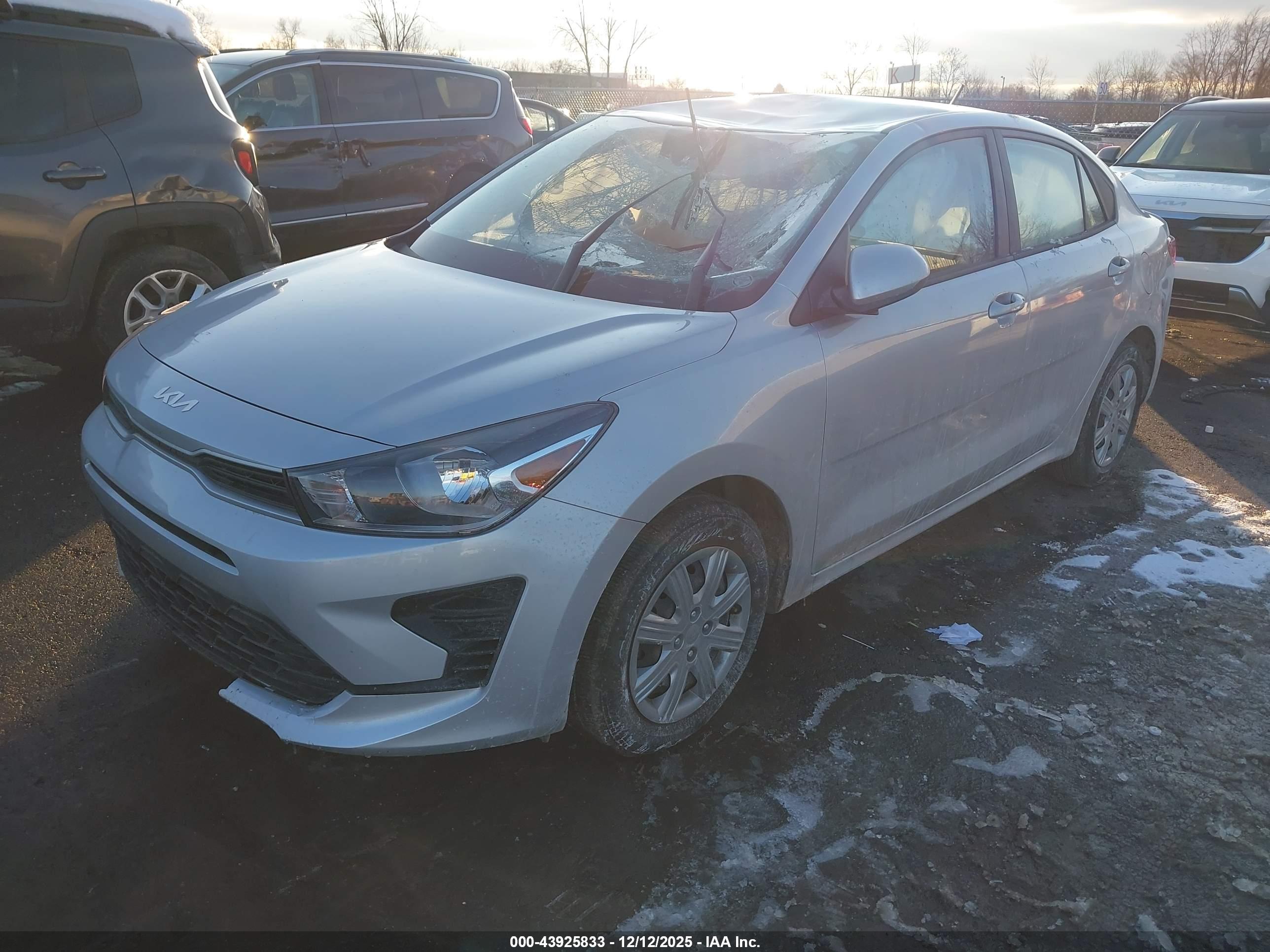 KIA RIO image 2