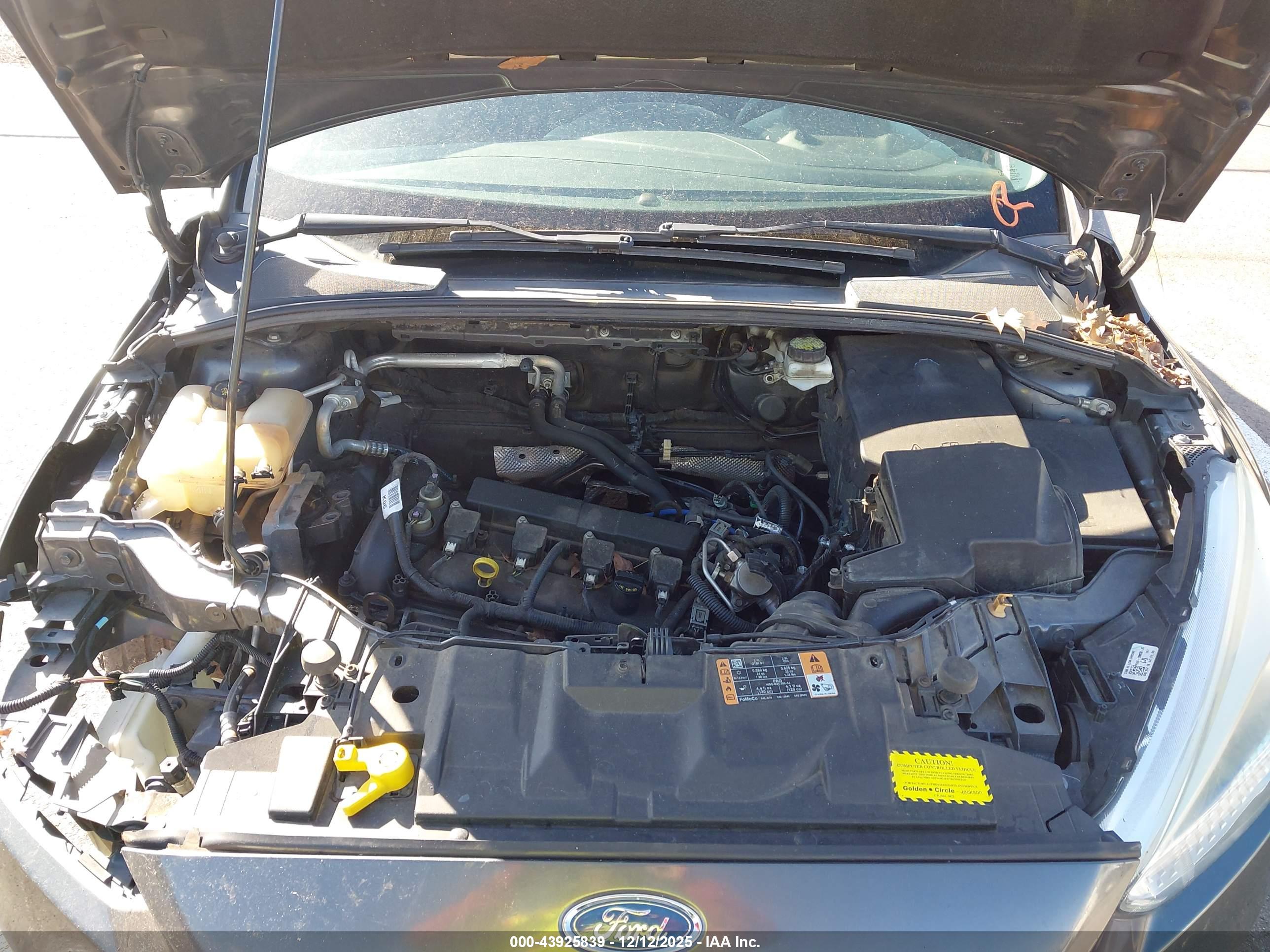 FORD FOCUS image 10
