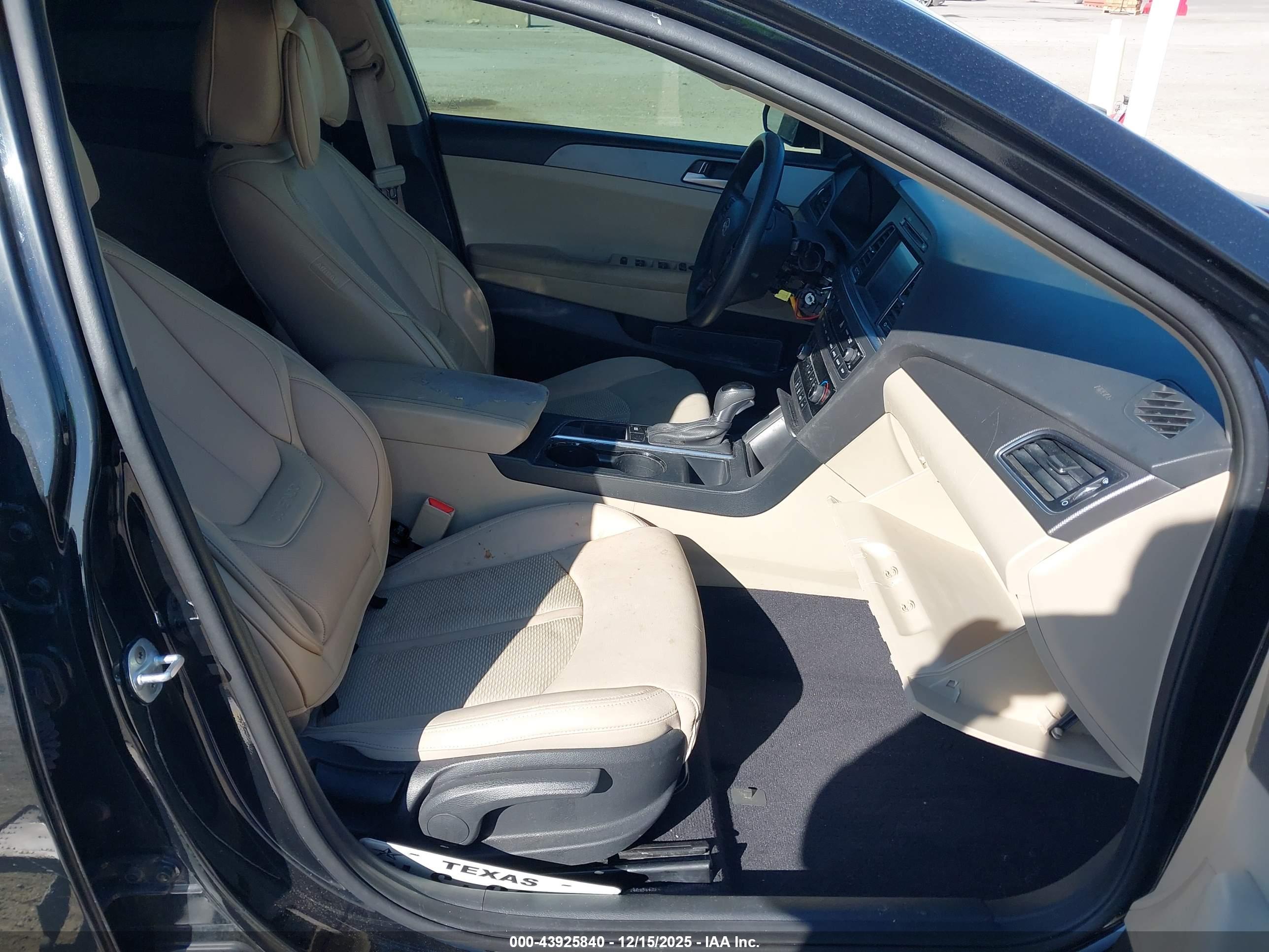 HYUNDAI SONATA image 5