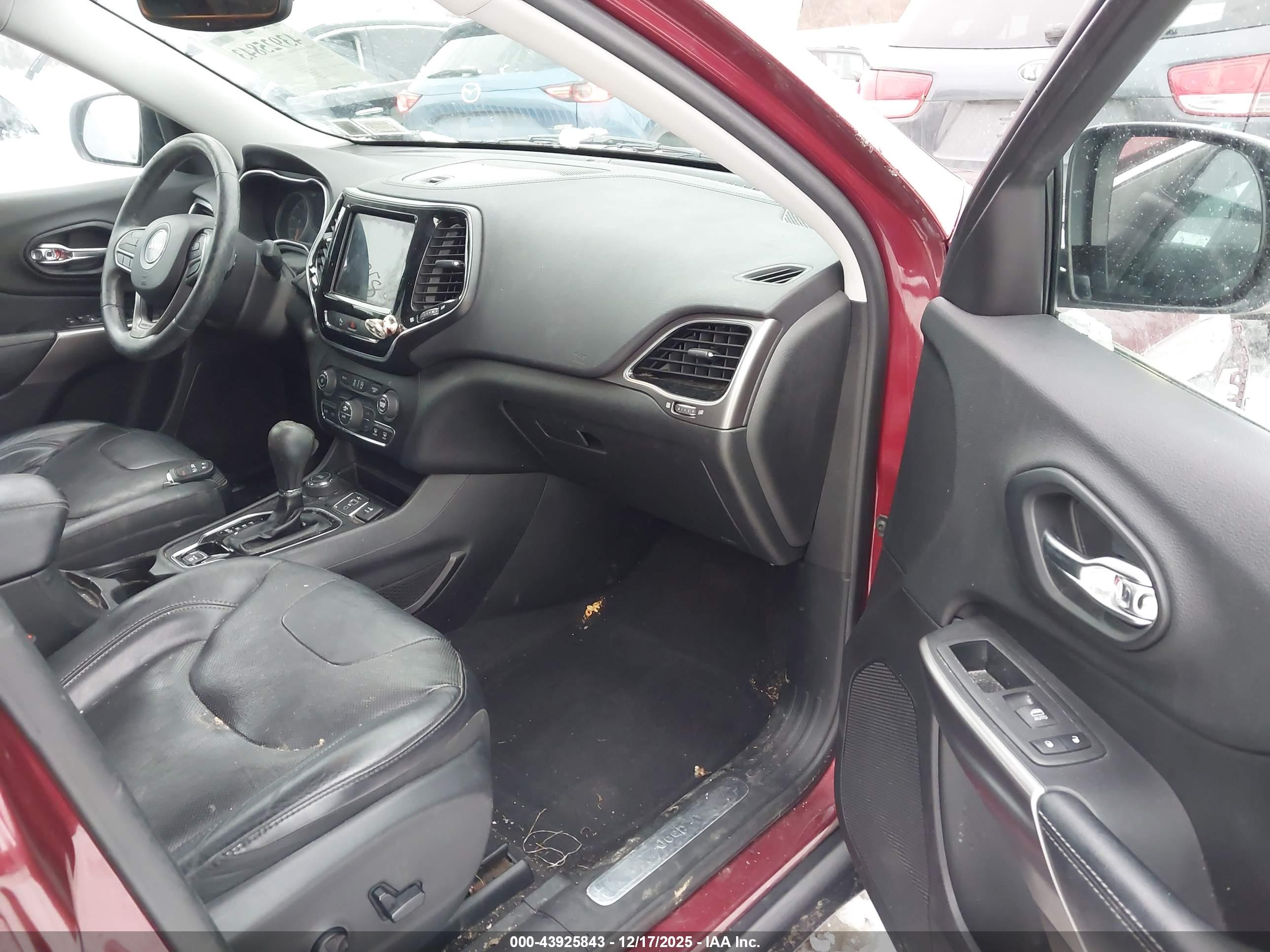 JEEP CHEROKEE image 5