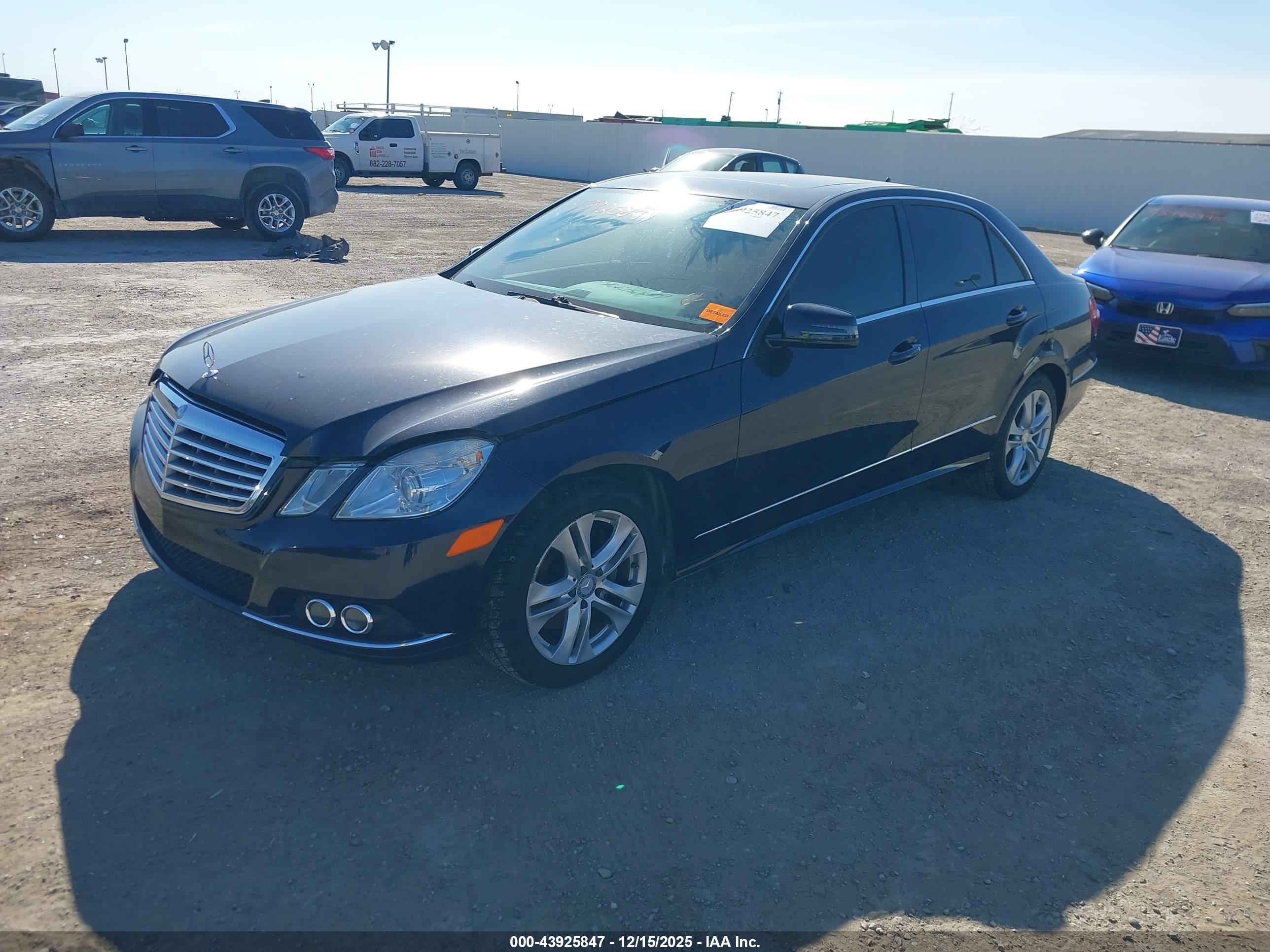 MERCEDES-BENZ E image 2