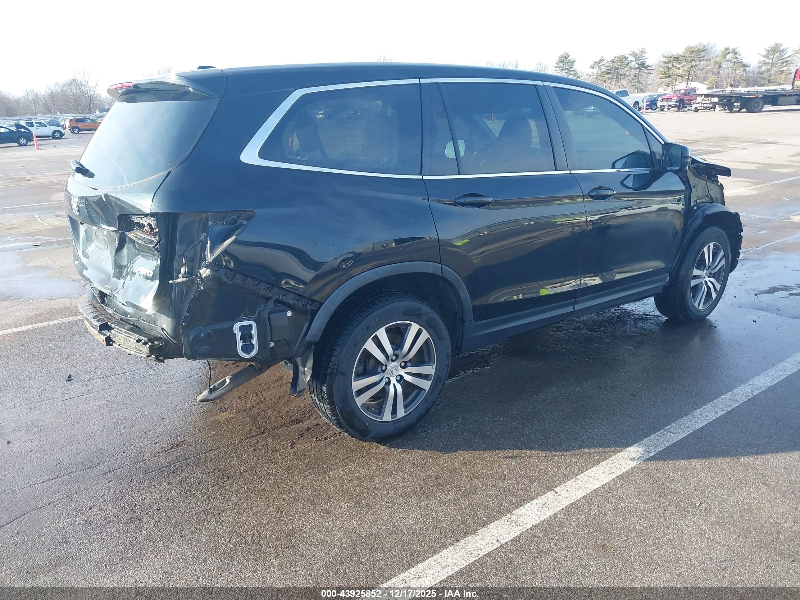 HONDA PILOT image 4