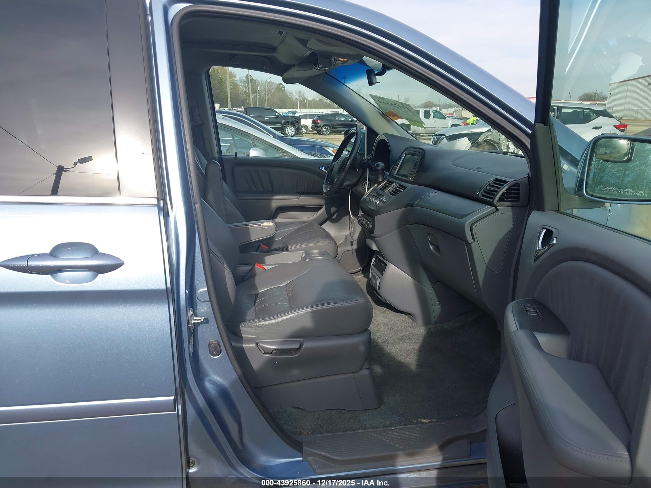 HONDA ODYSSEY image 5