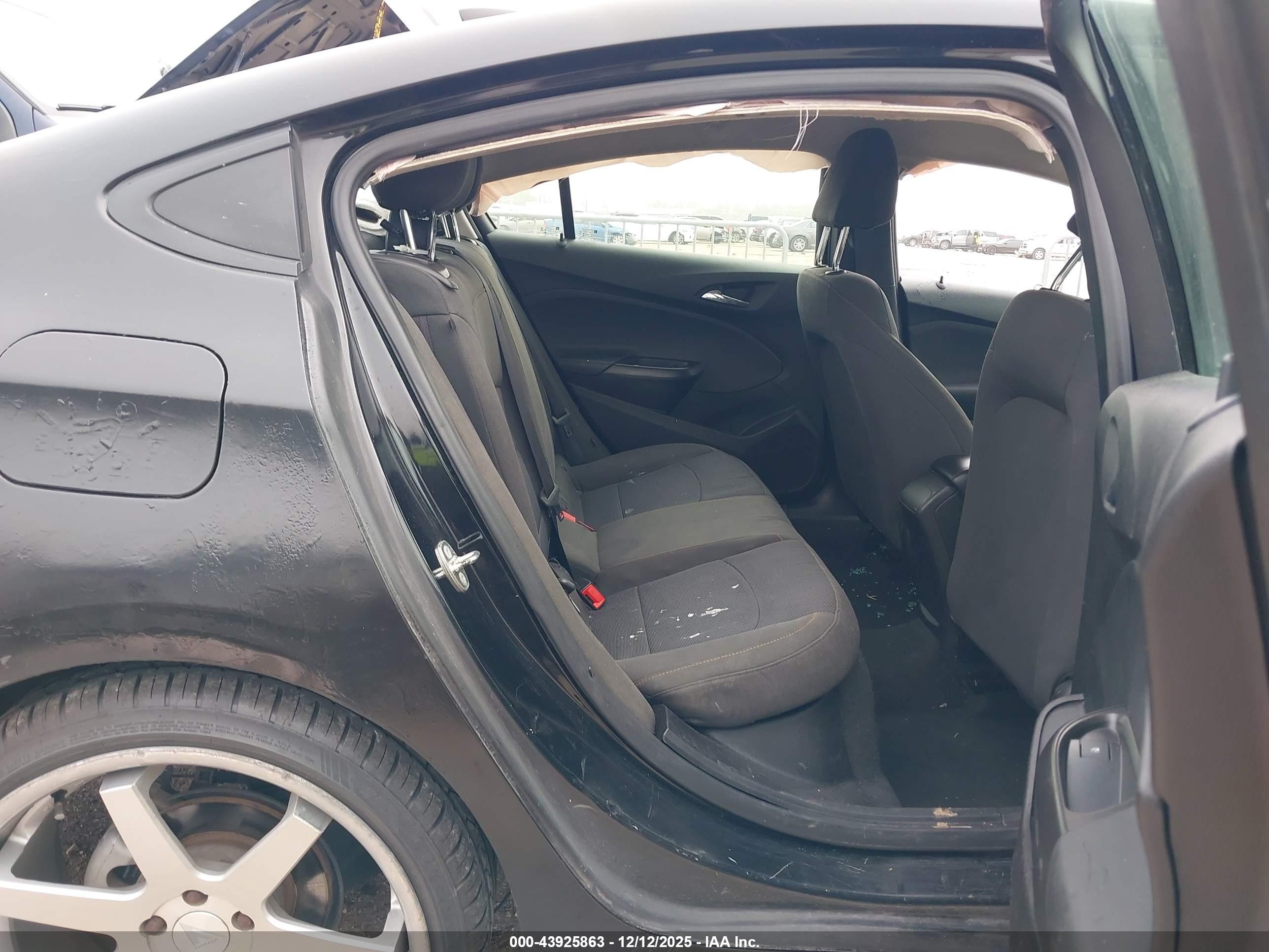 CHEVROLET CRUZE image 8