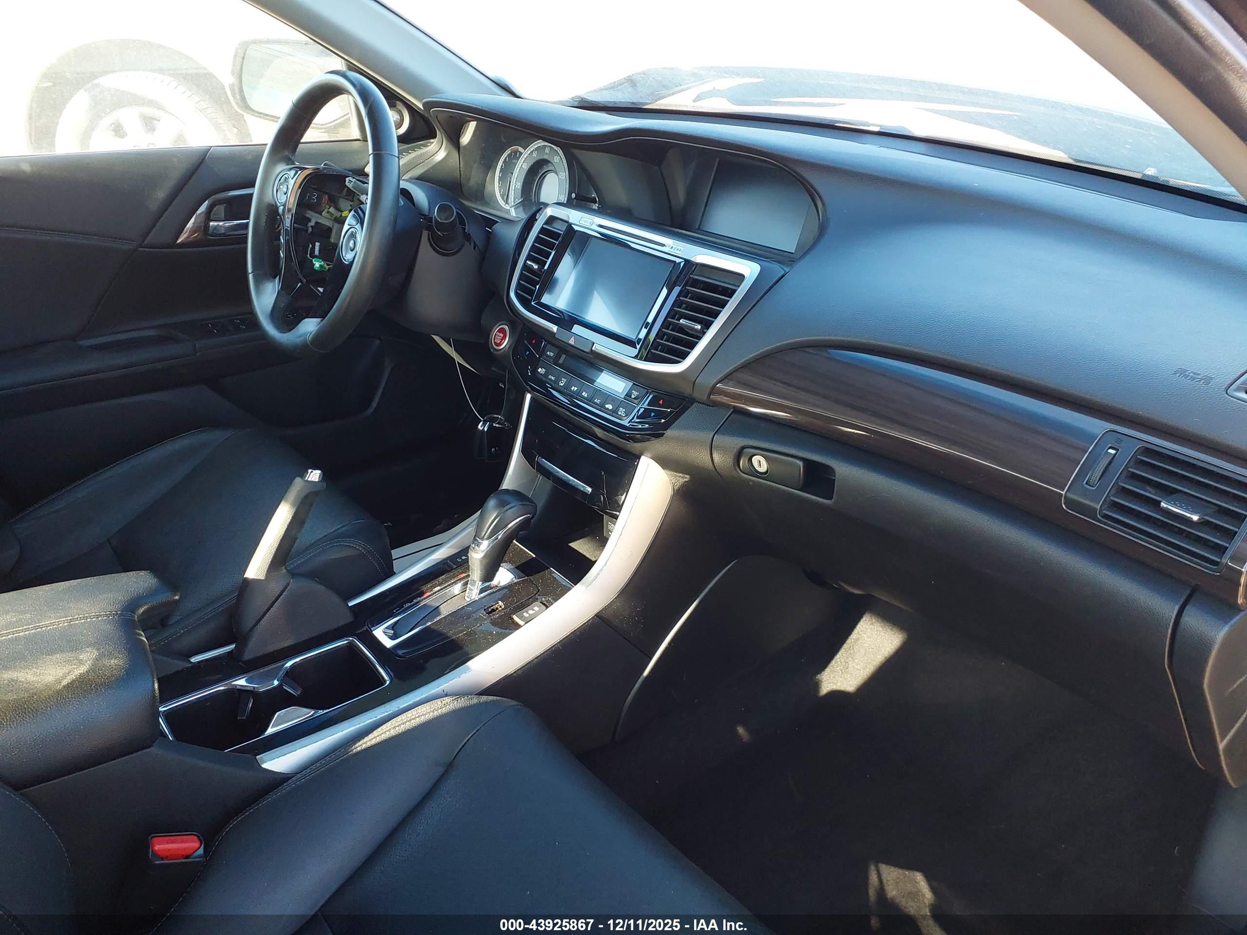 HONDA ACCORD image 5