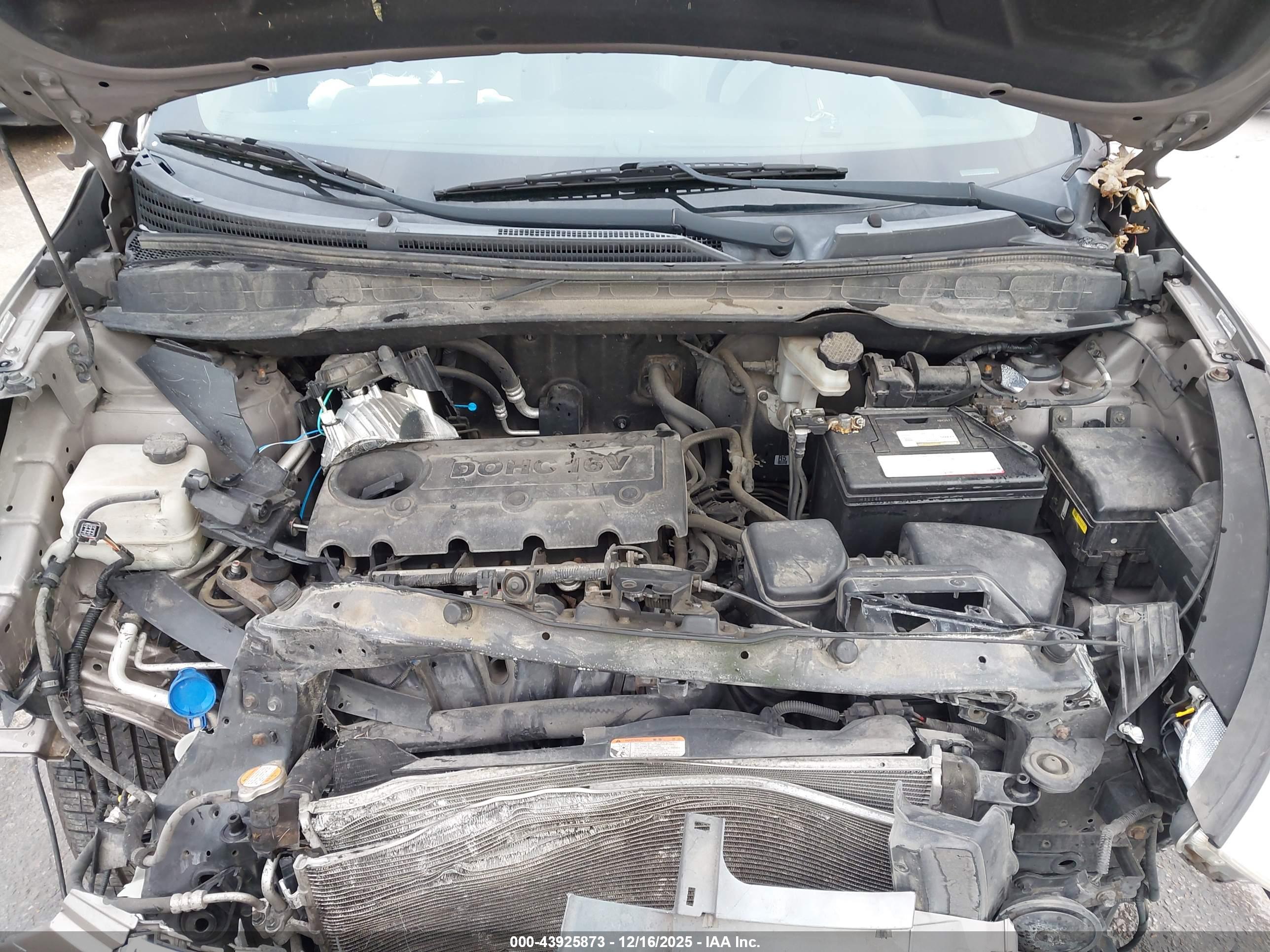 HYUNDAI TUCSON image 10