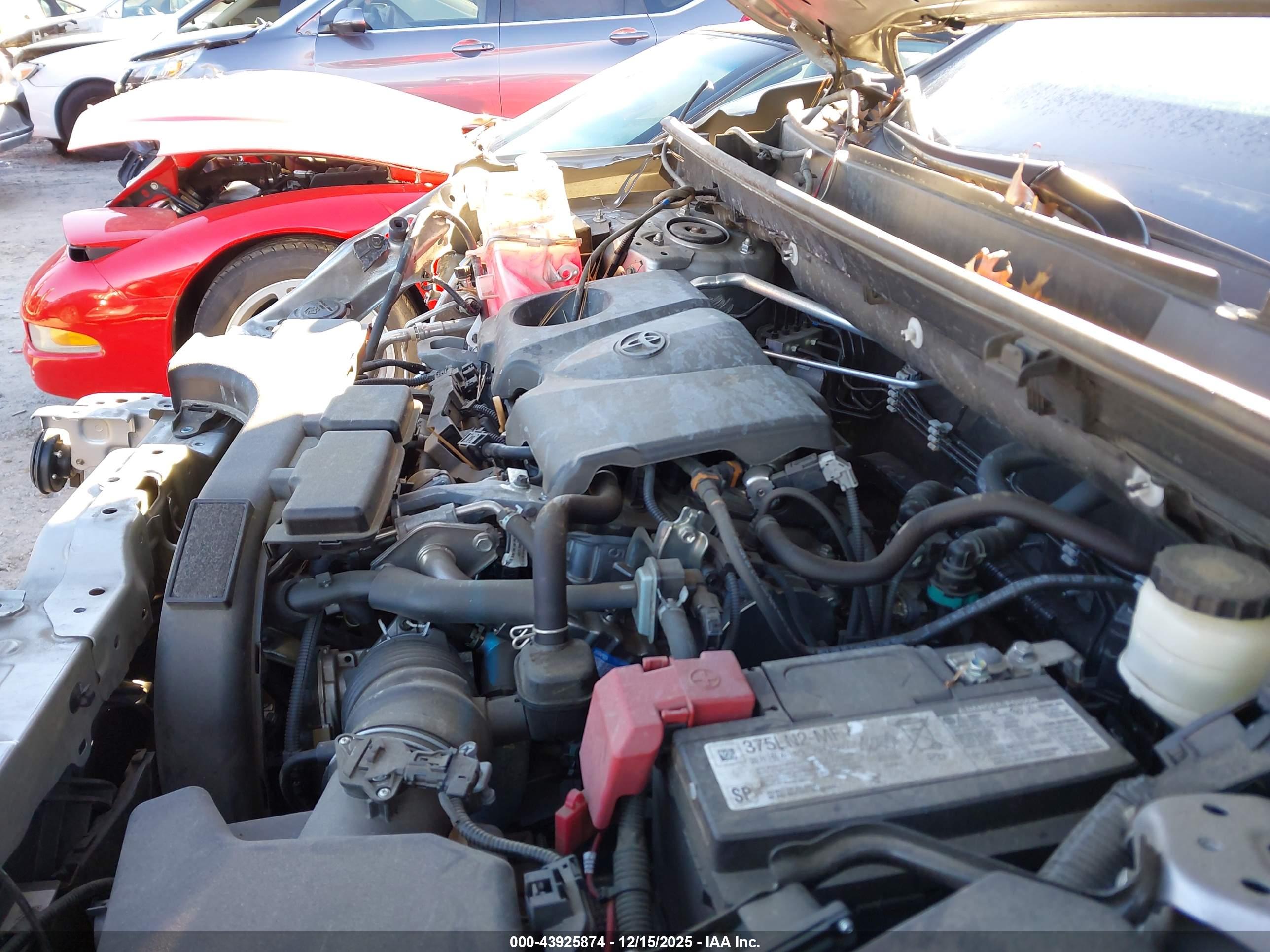 TOYOTA RAV4 image 10