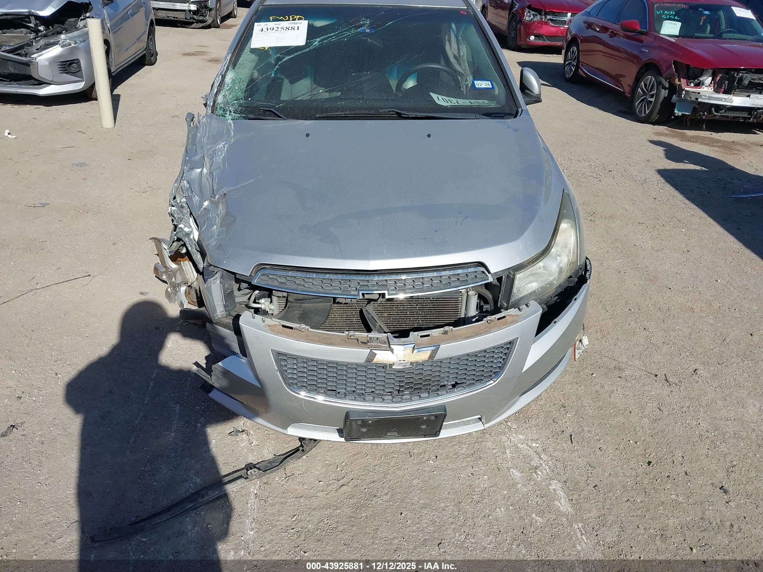 CHEVROLET CRUZE image 6
