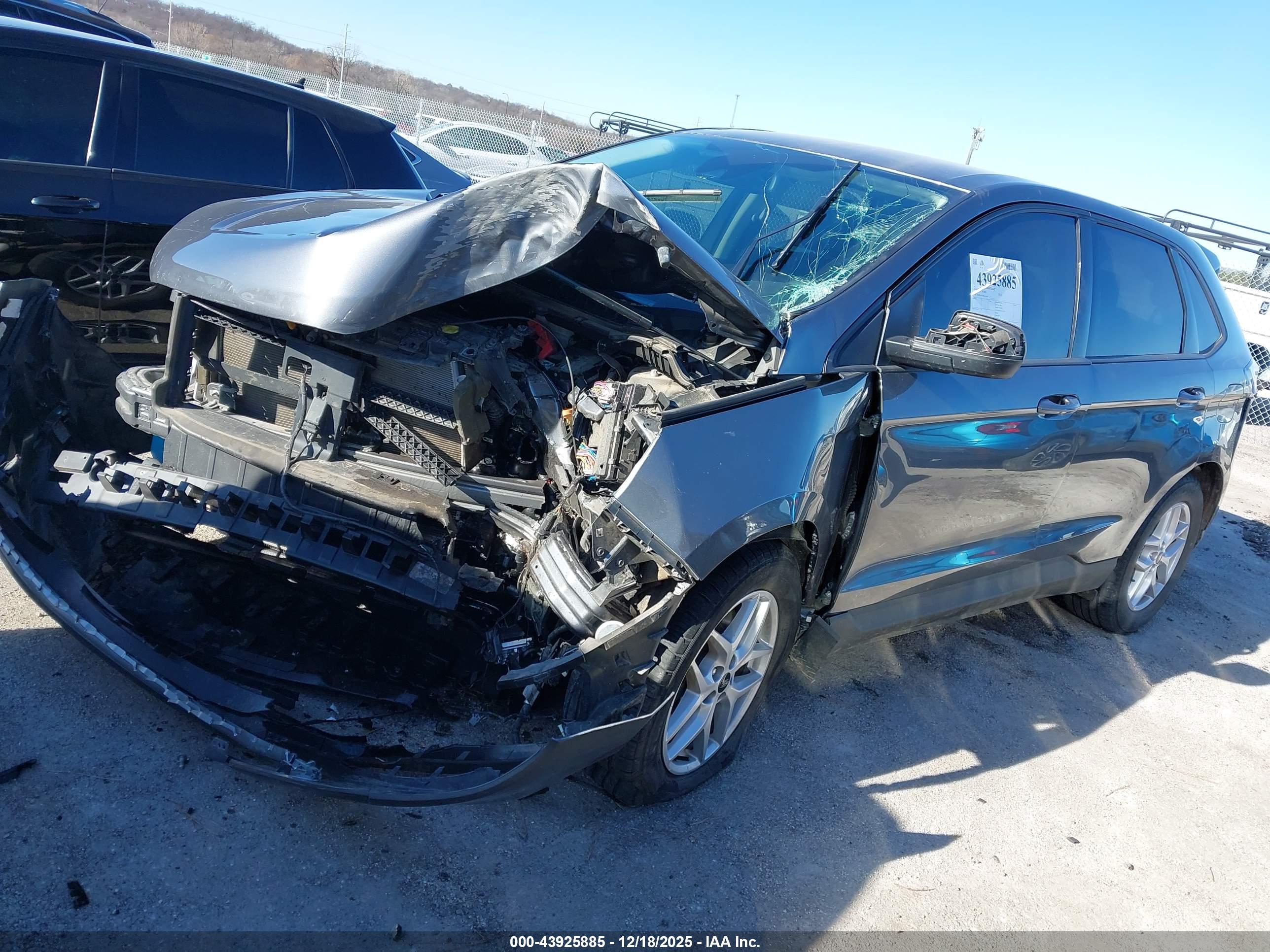 FORD EDGE image 2