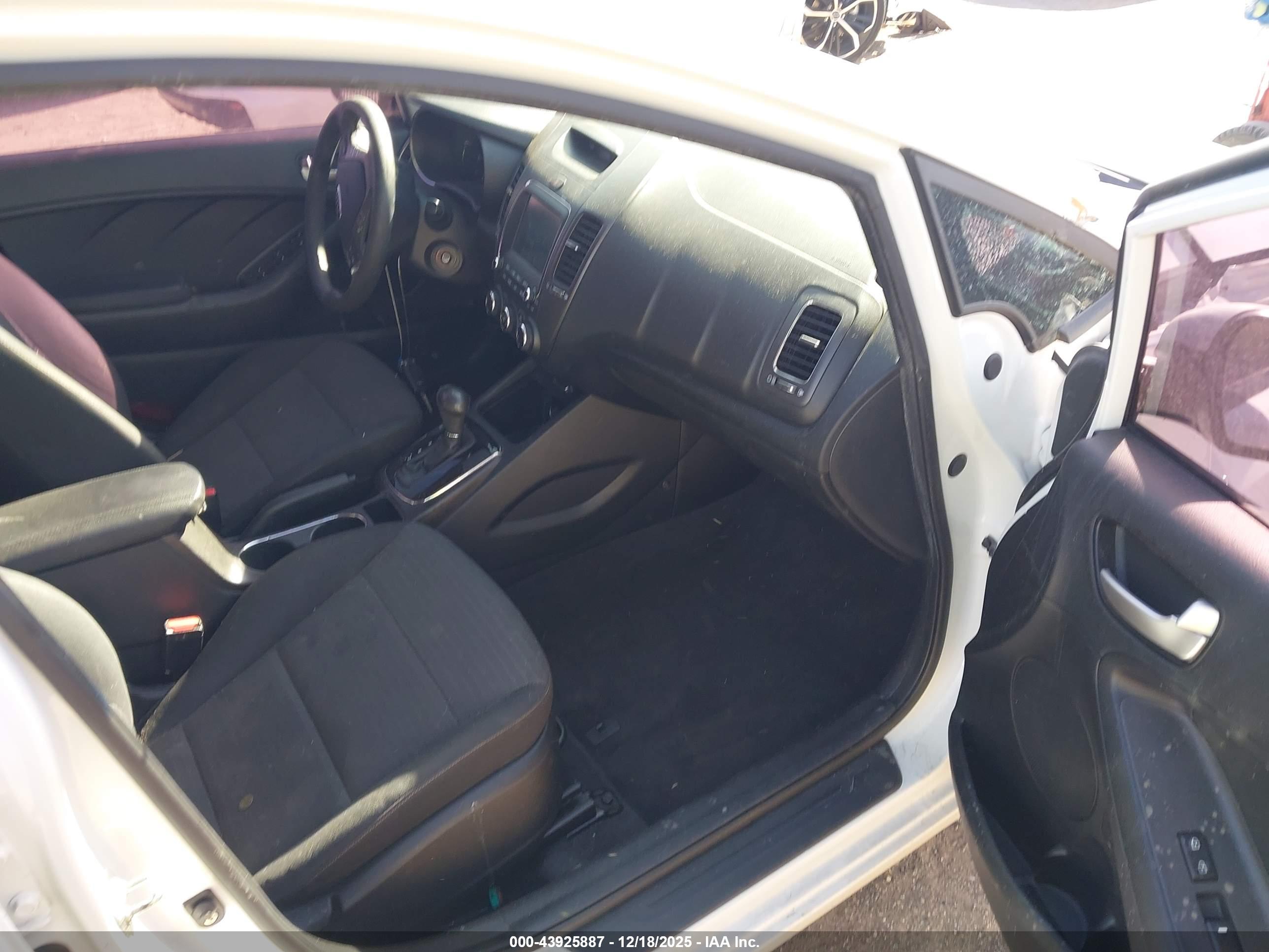 KIA FORTE image 5